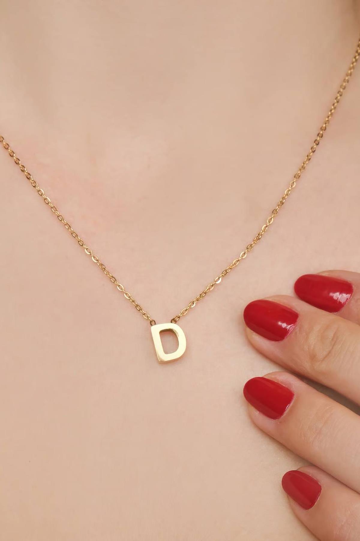 Altın Renk D Harf Çelik Kolye