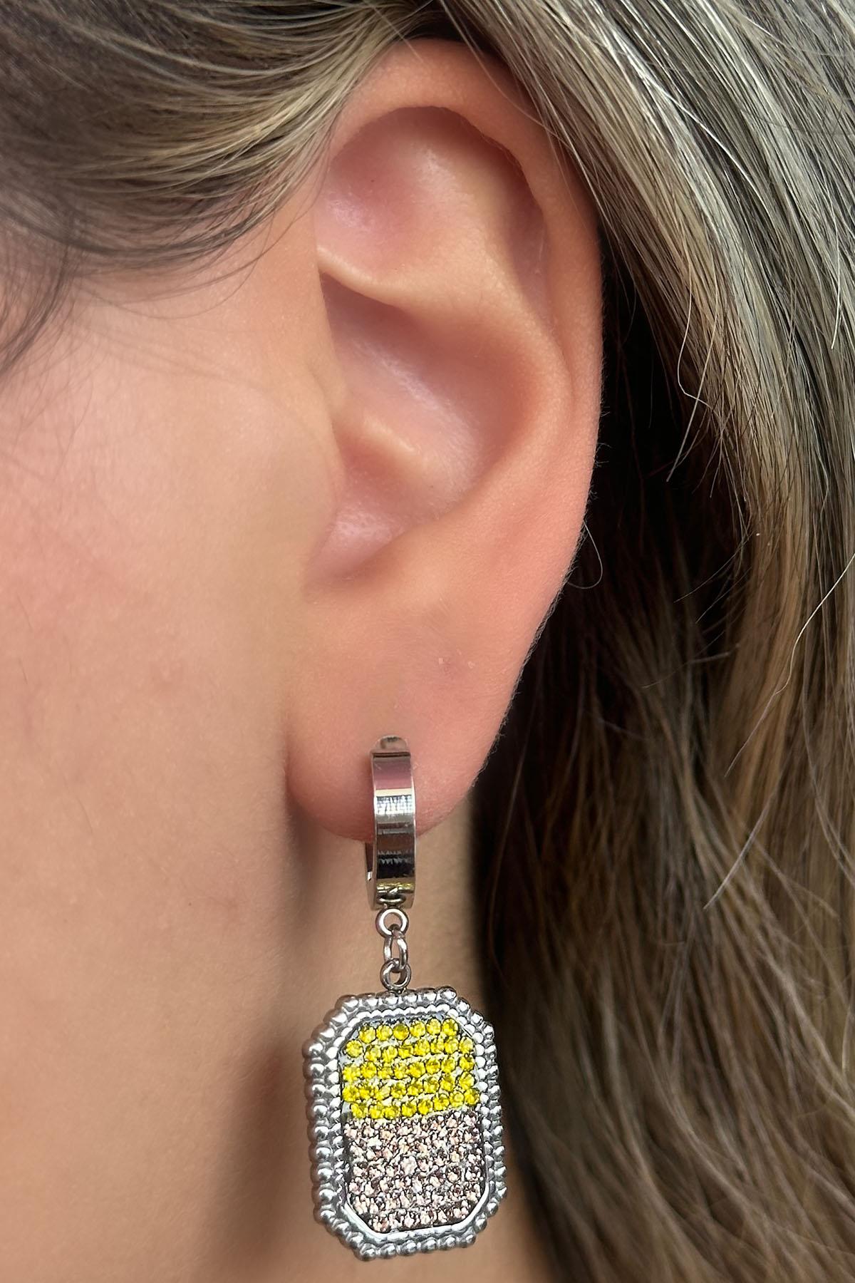 Gümüş Renk Taş Detaylı Çelik Küpe (Çift)