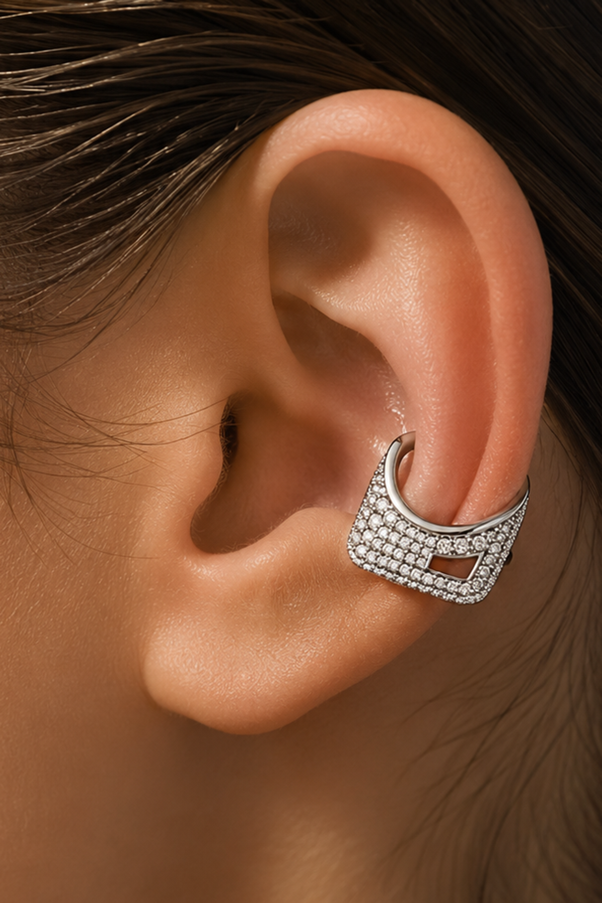 Gümüş Renk Taş Detaylı TX Ear Cuff (Tek)