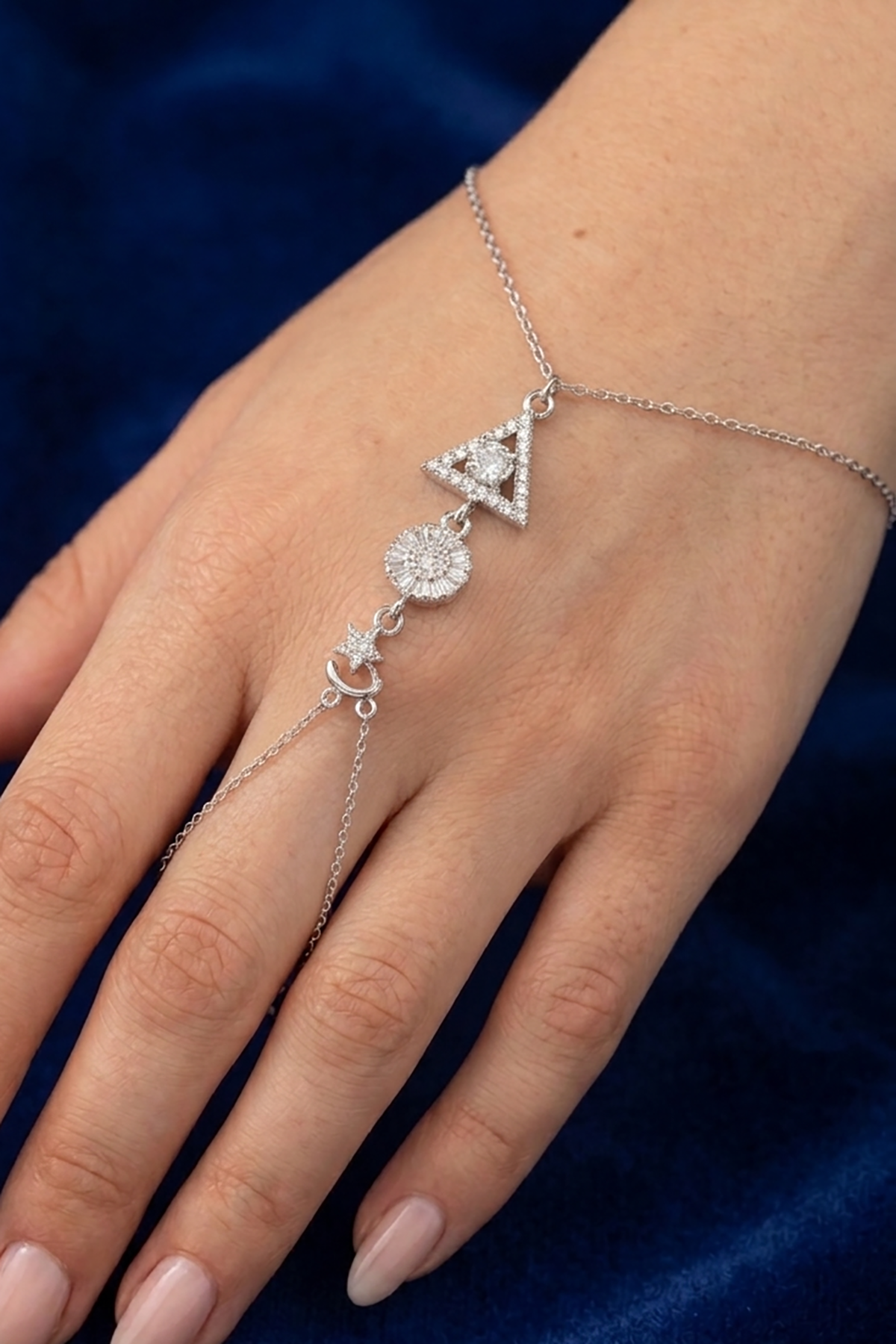 Gümüş Renk Karışık Figürlü Çelik Şahmeran