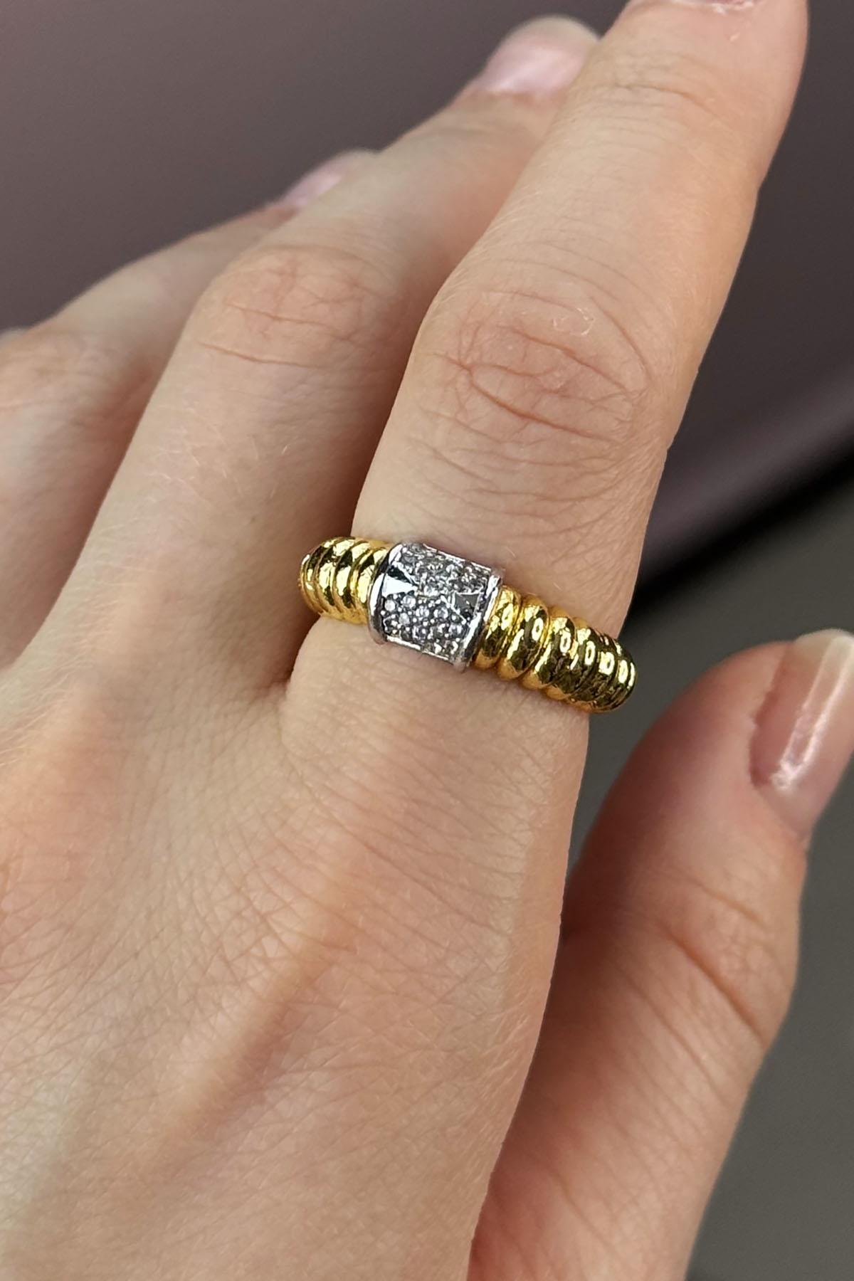 Altın Renk Taş Detaylı Ayarlanabilir Yüzük