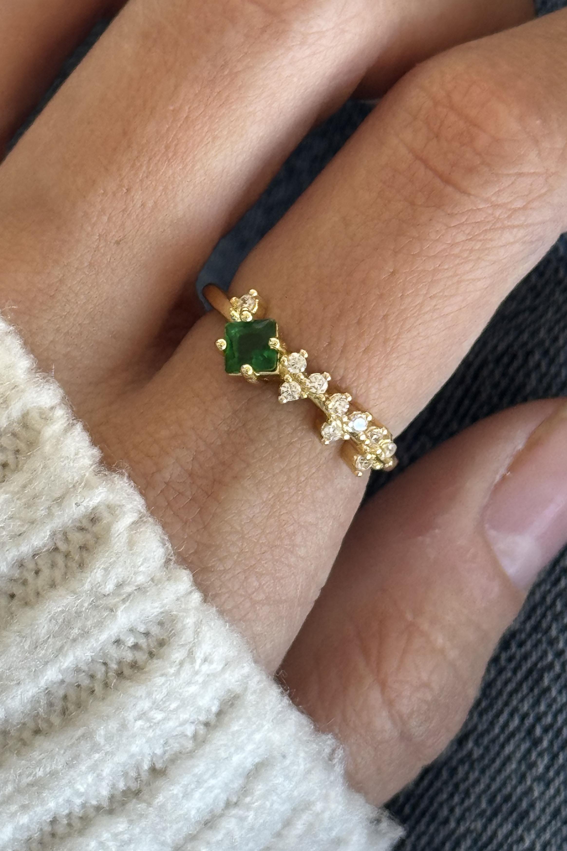 Altın Renk Taş Detaylı Ayarlanabilir Çelik Yüzük