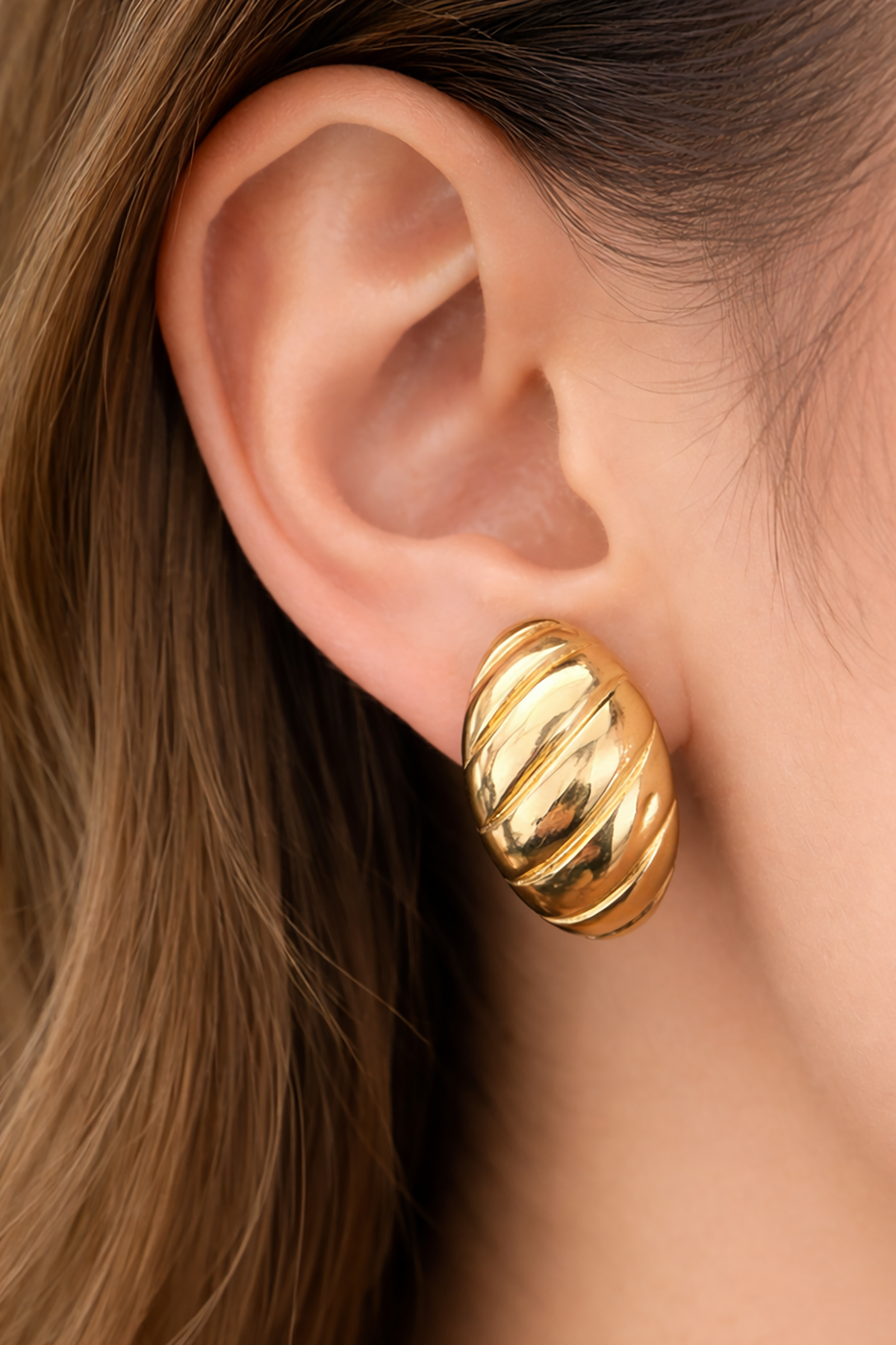 Altın Renk Çelik Küpe (Çift)