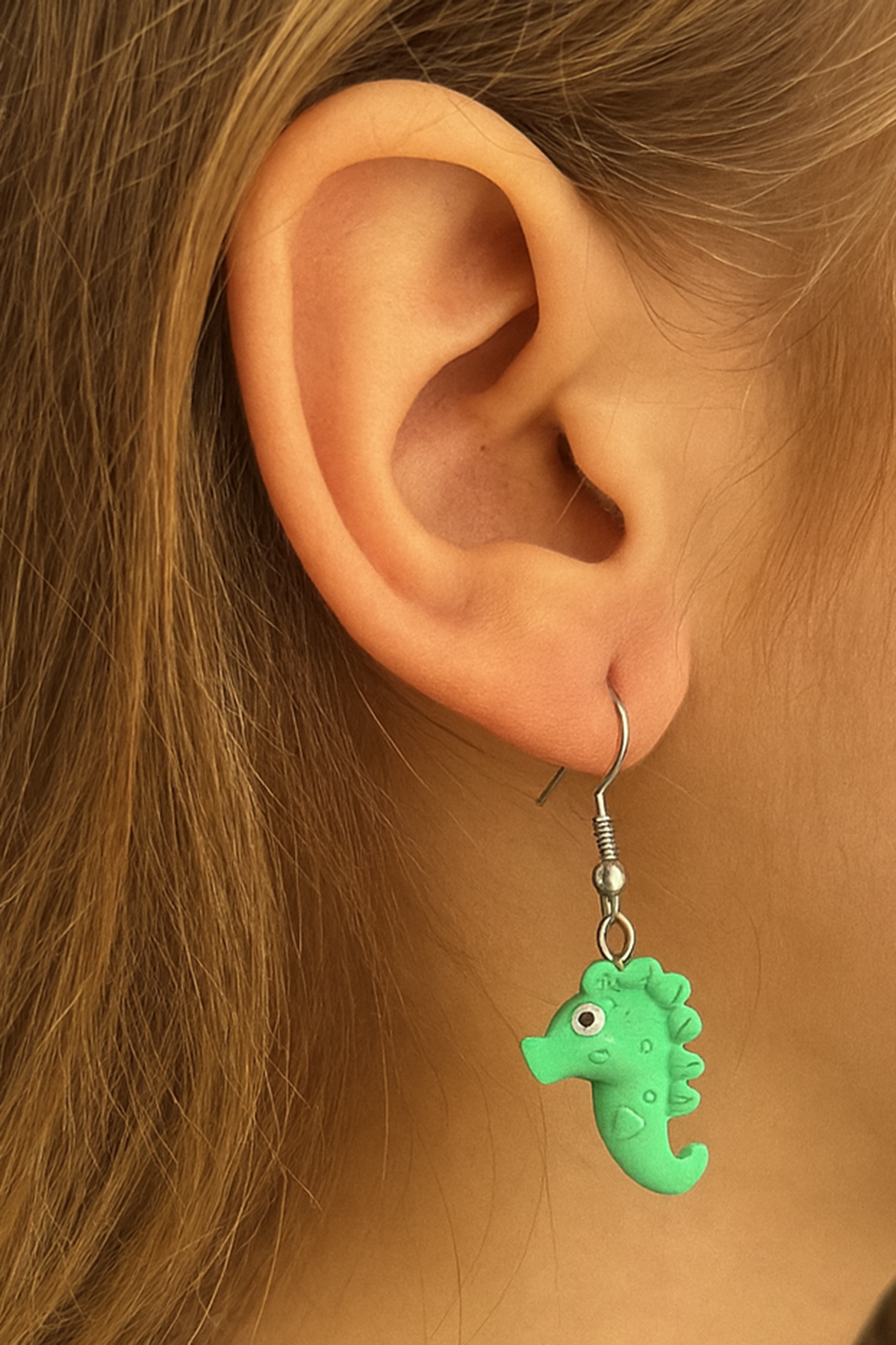 Yeşil Renk Denizatı Figürlü Çocuk Küpe (Çift)