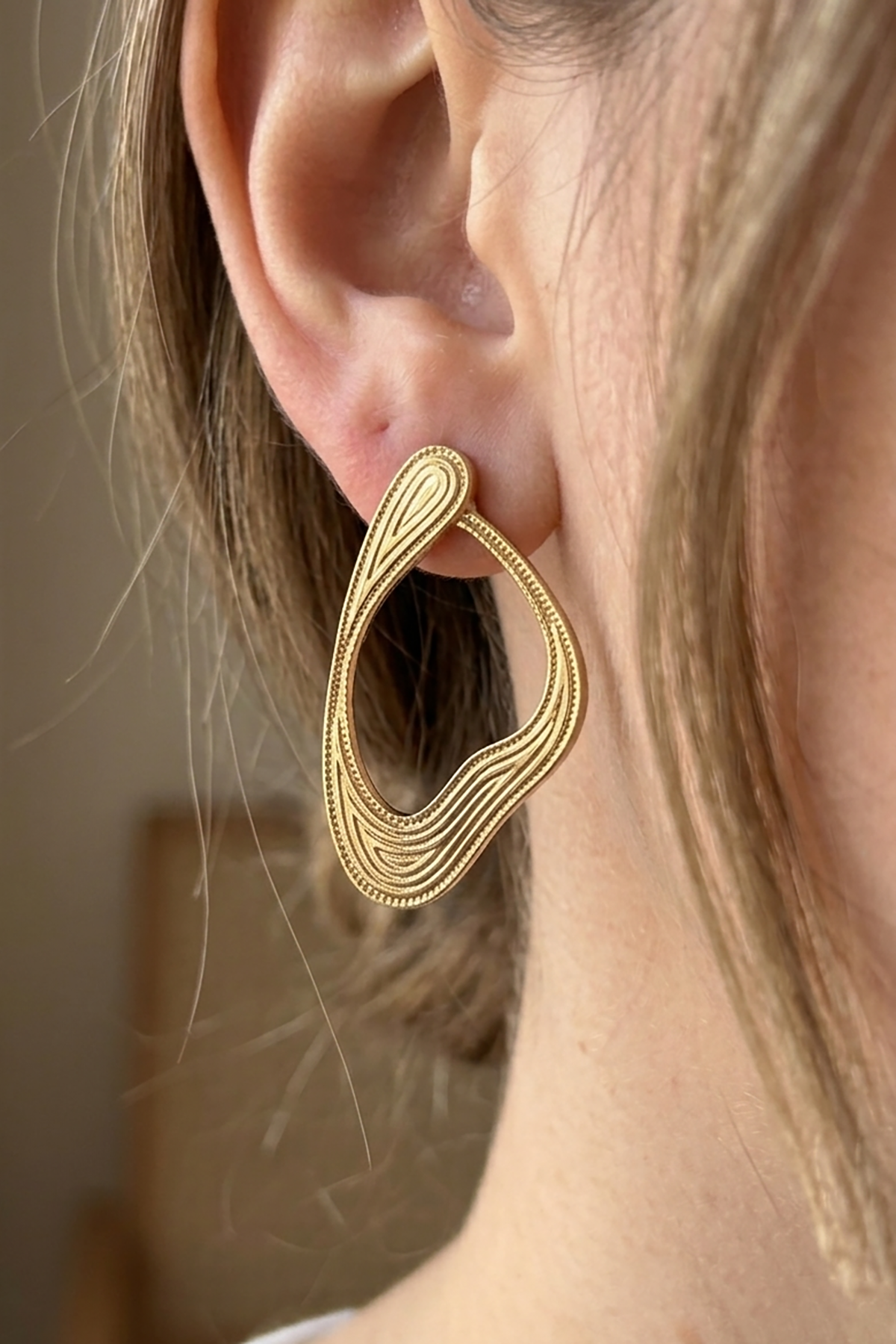 Altın Renk Çelik Küpe (Çift)