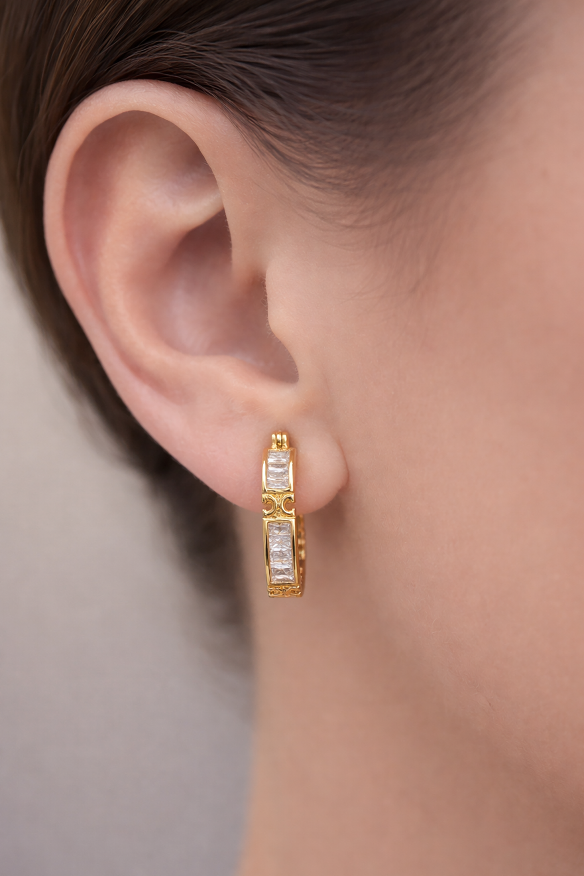 Altın Renk Taş Detaylı 14K Altın Kaplama Tx  Küpe (Çift)