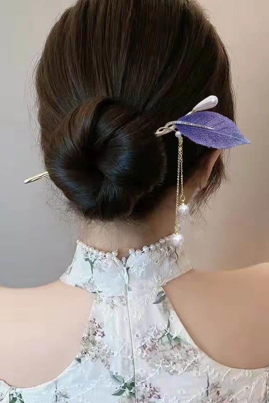 Altın Renk Yaprak Figürlü İnci Detaylı Topuz Tokası