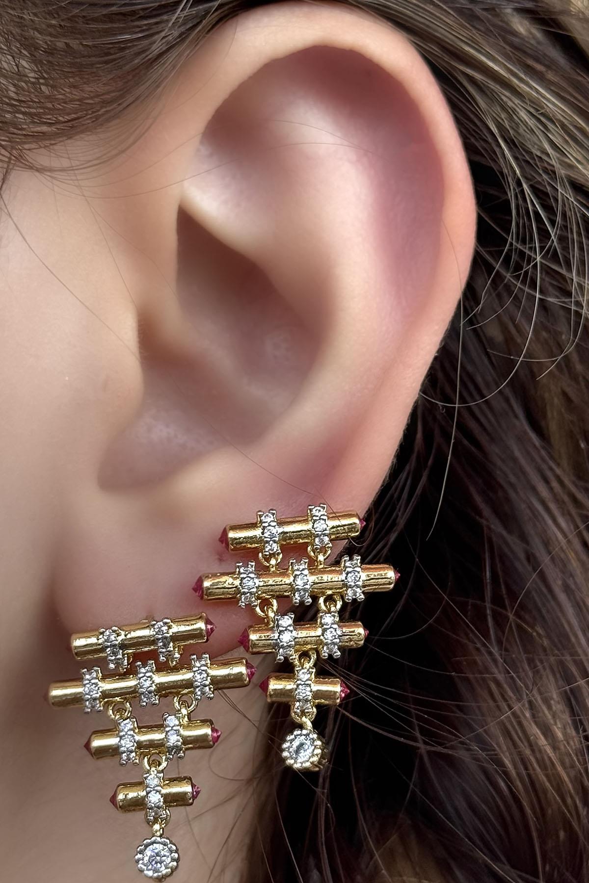 Altın Renk Taş Detaylı YSX Küpe (Çift)