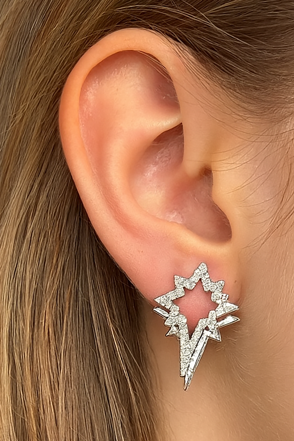 Gümüş Renk Taş Detaylı Küpe (Çift)