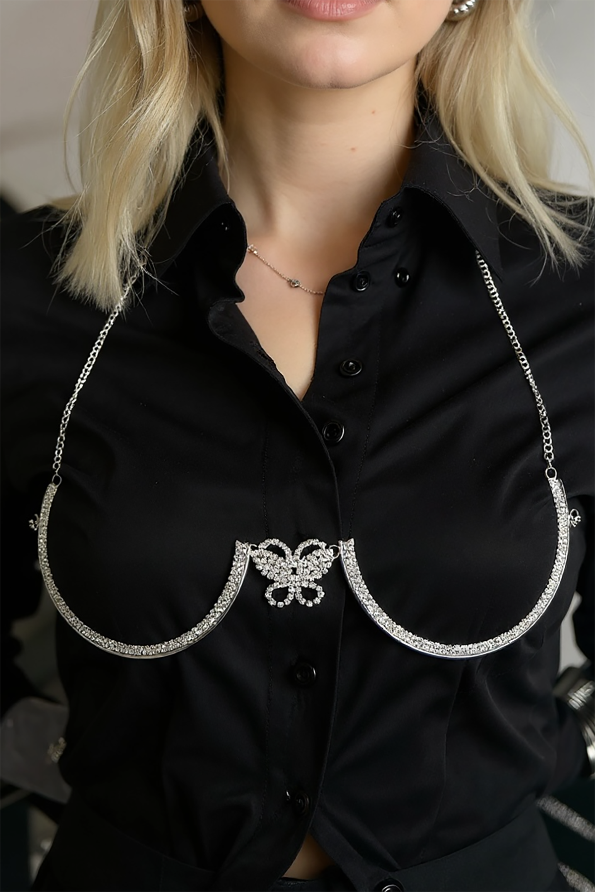 Gümüş Renk Kelebek Figürlü Taş Detaylı Tasarım Vücut Aksesuar