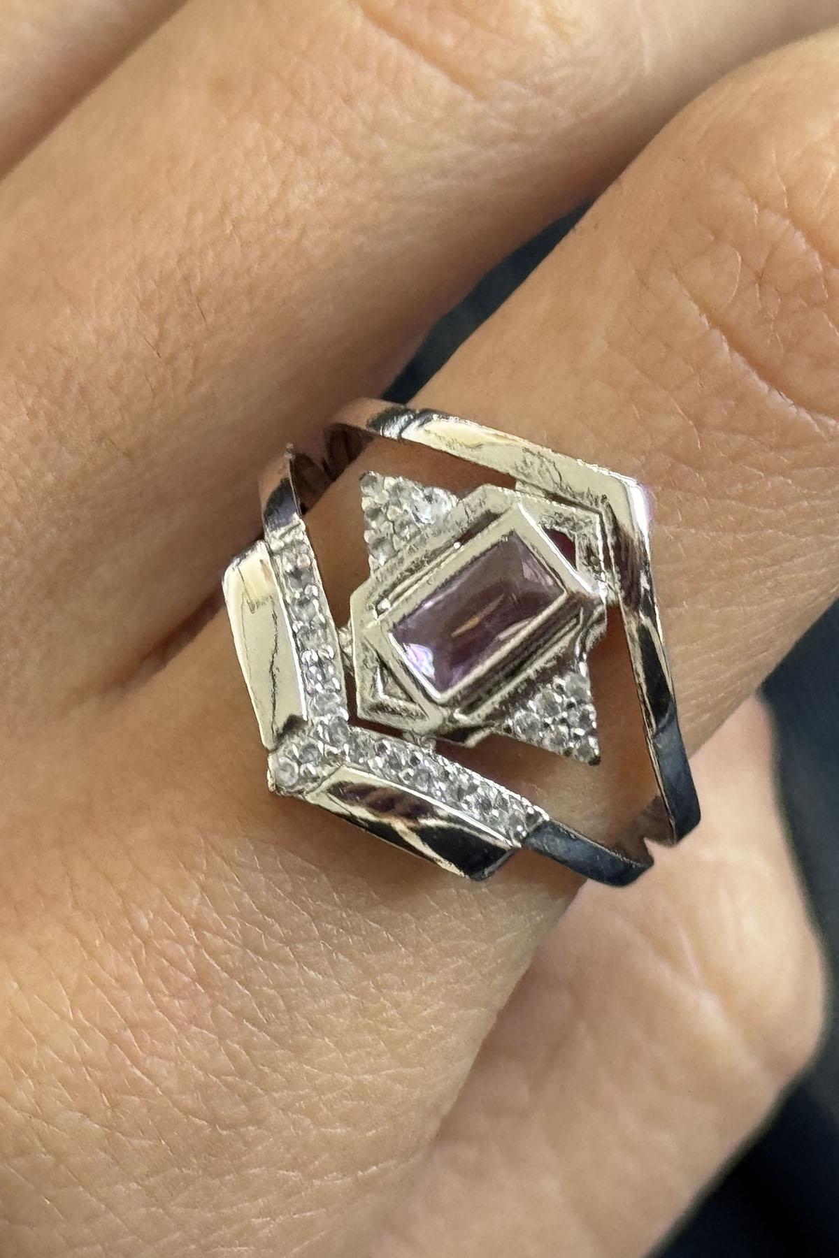 Gümüş Renk Taş Detaylı Ayarlanabilir Yüzük