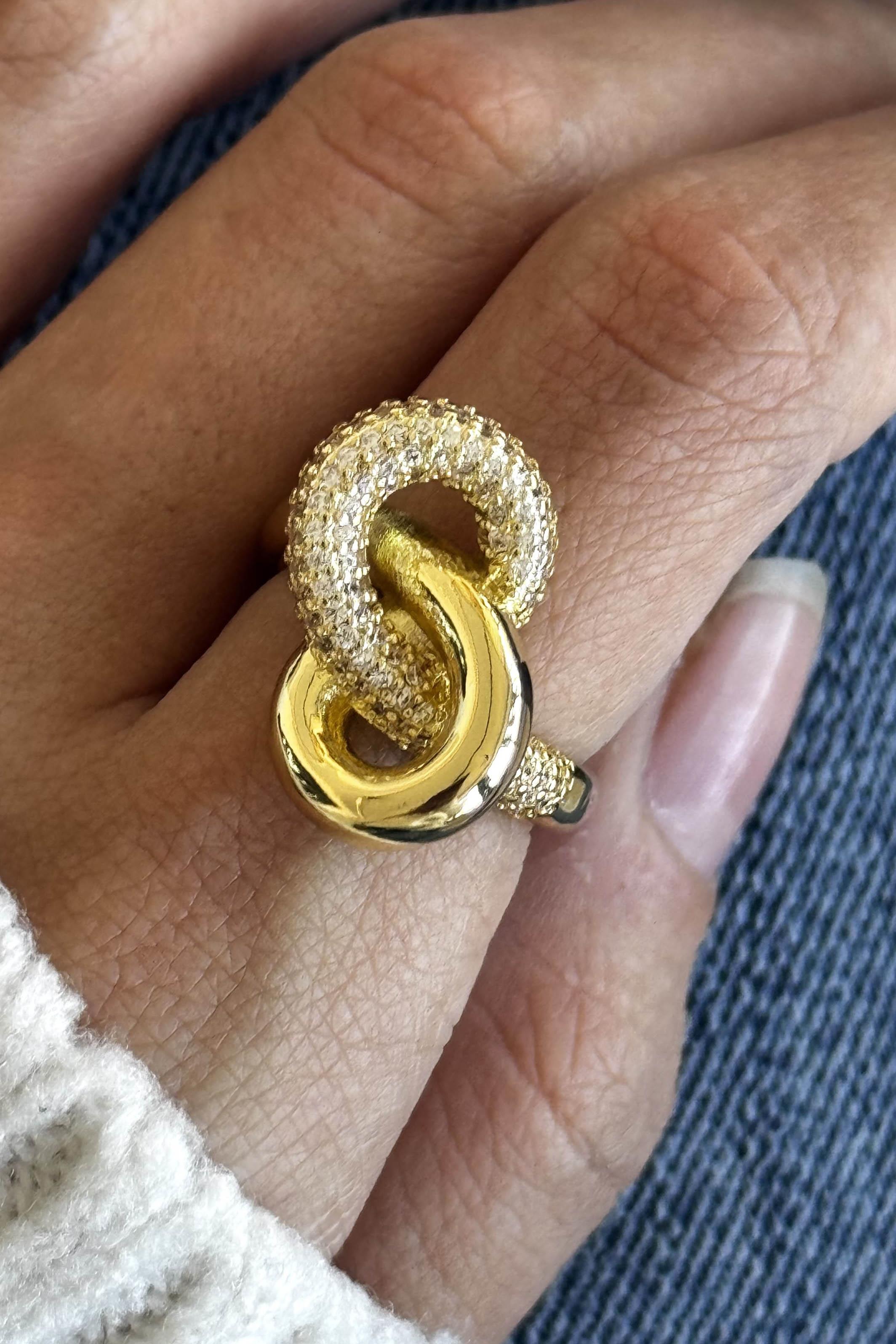 Altın Renk Taş Detaylı Ayarlanabilir Çelik Yüzük