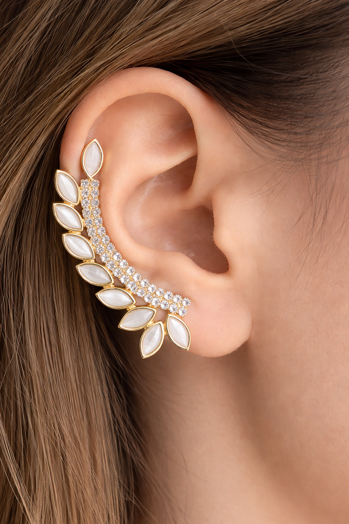 Altın Renk Taş Detaylı Küpe (Çift)