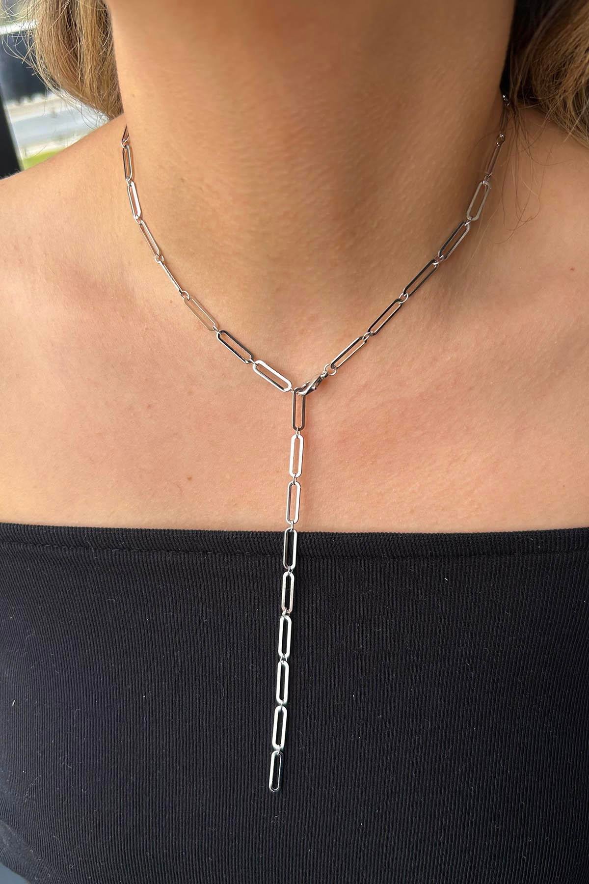 Gümüş Renk Zincir Detaylı Çelik Y Kolye