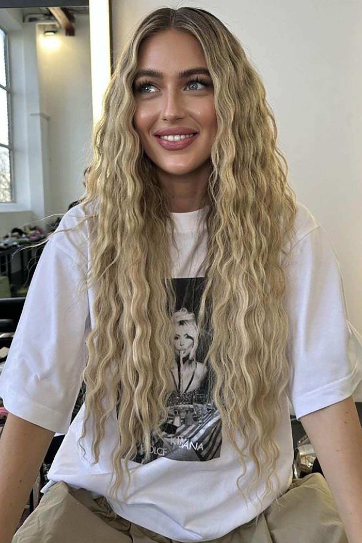 Isıya Dayanıklı Yıkanabilir Yarımay ÇıtÇıt Saç 16# Sarı Renk -Dalgalı-60Cm-110 Gr+2 Adet YanÇıtÇıtSaç