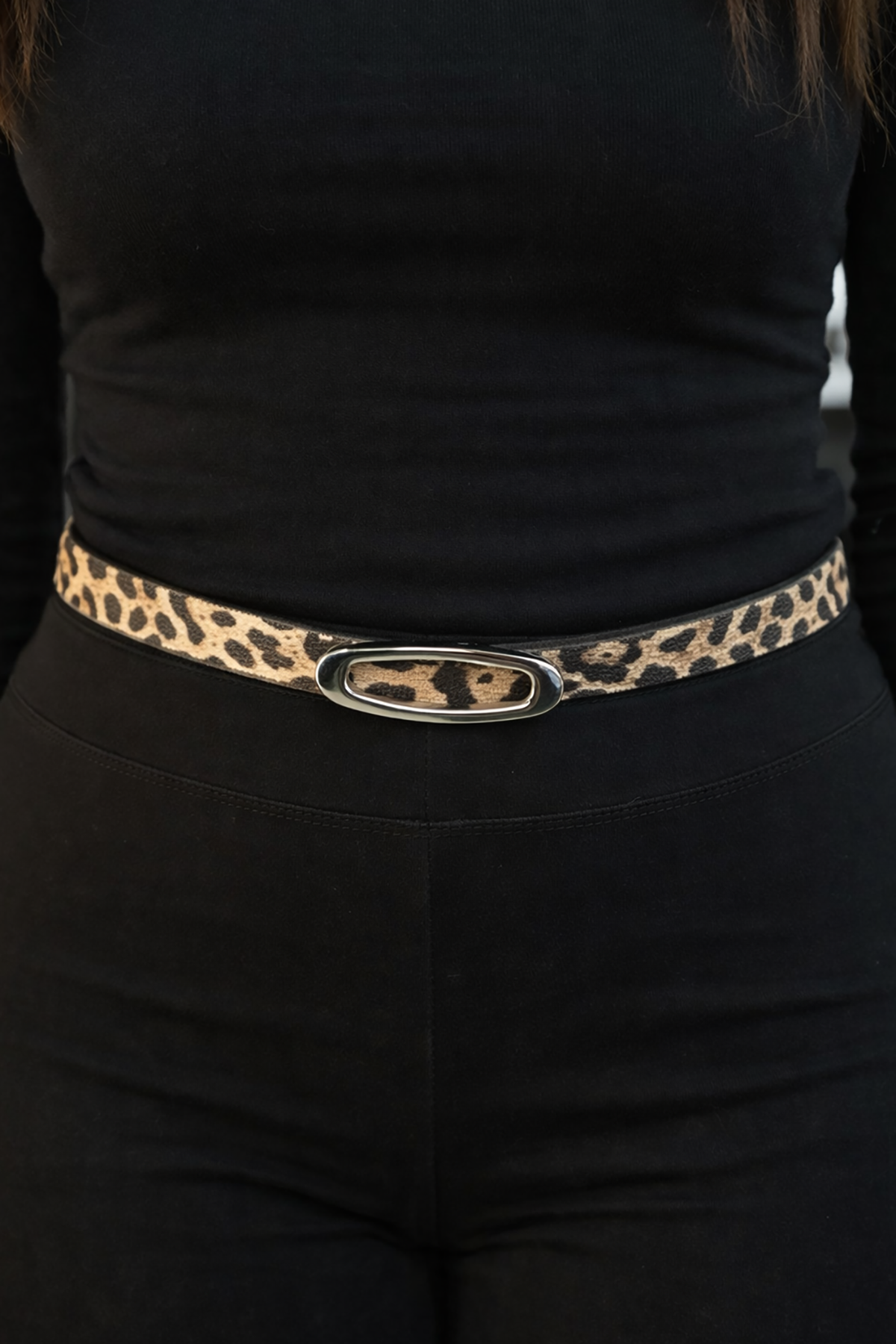 Gümüş Renk Leopar Desenli Kadın Deri Kemer