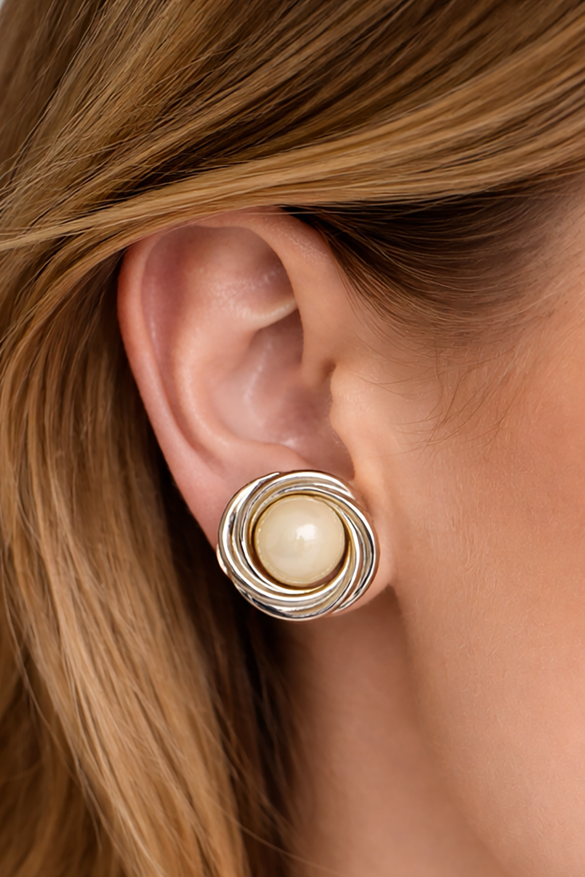 Gümüş Renk İnci Detaylı Küpe (Çift)