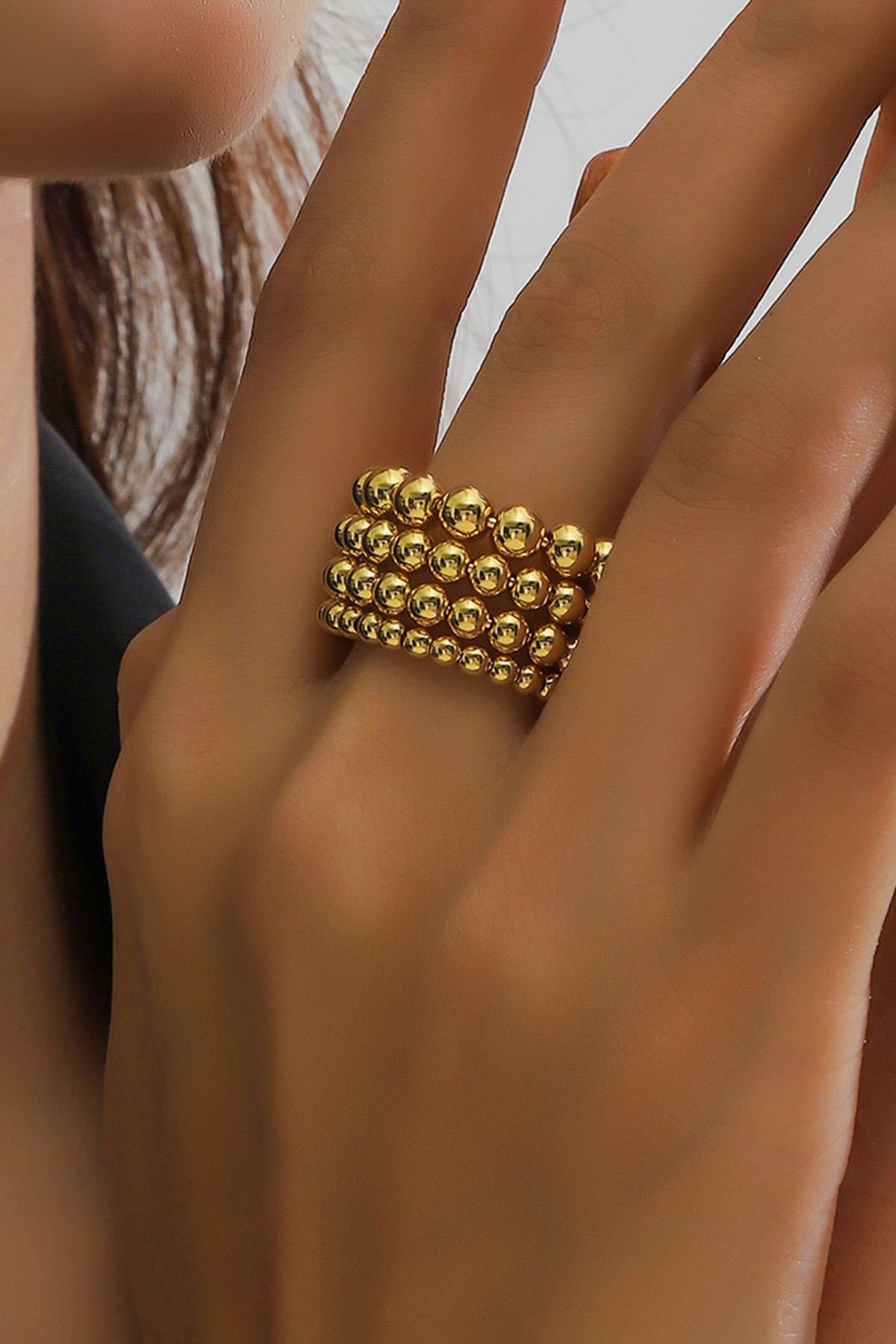 Altın Renk Top Detaylı Tasarım Yüzük