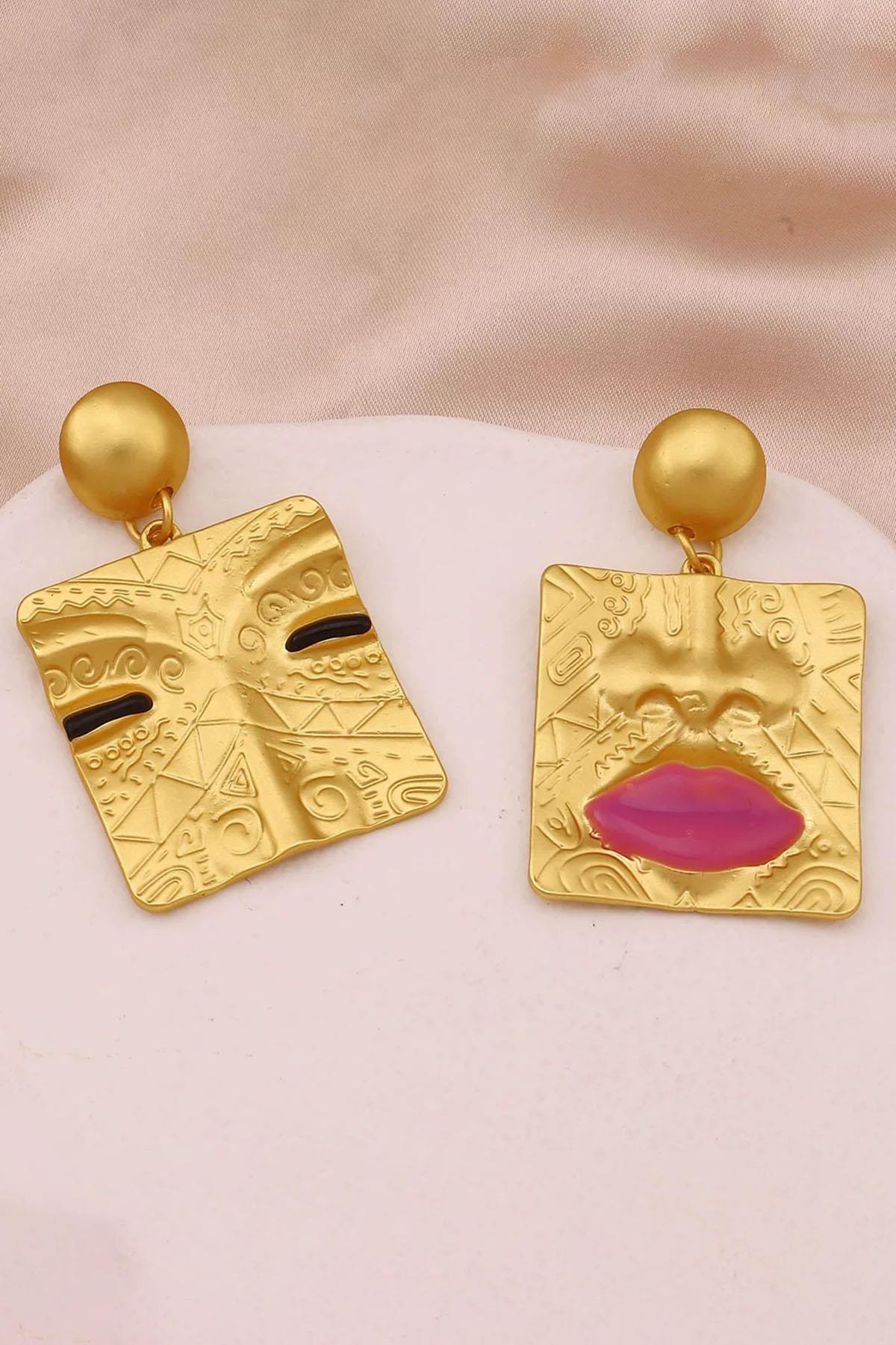 Altın Renk Karışık Figürlü Tasarım Küpe (Çift)