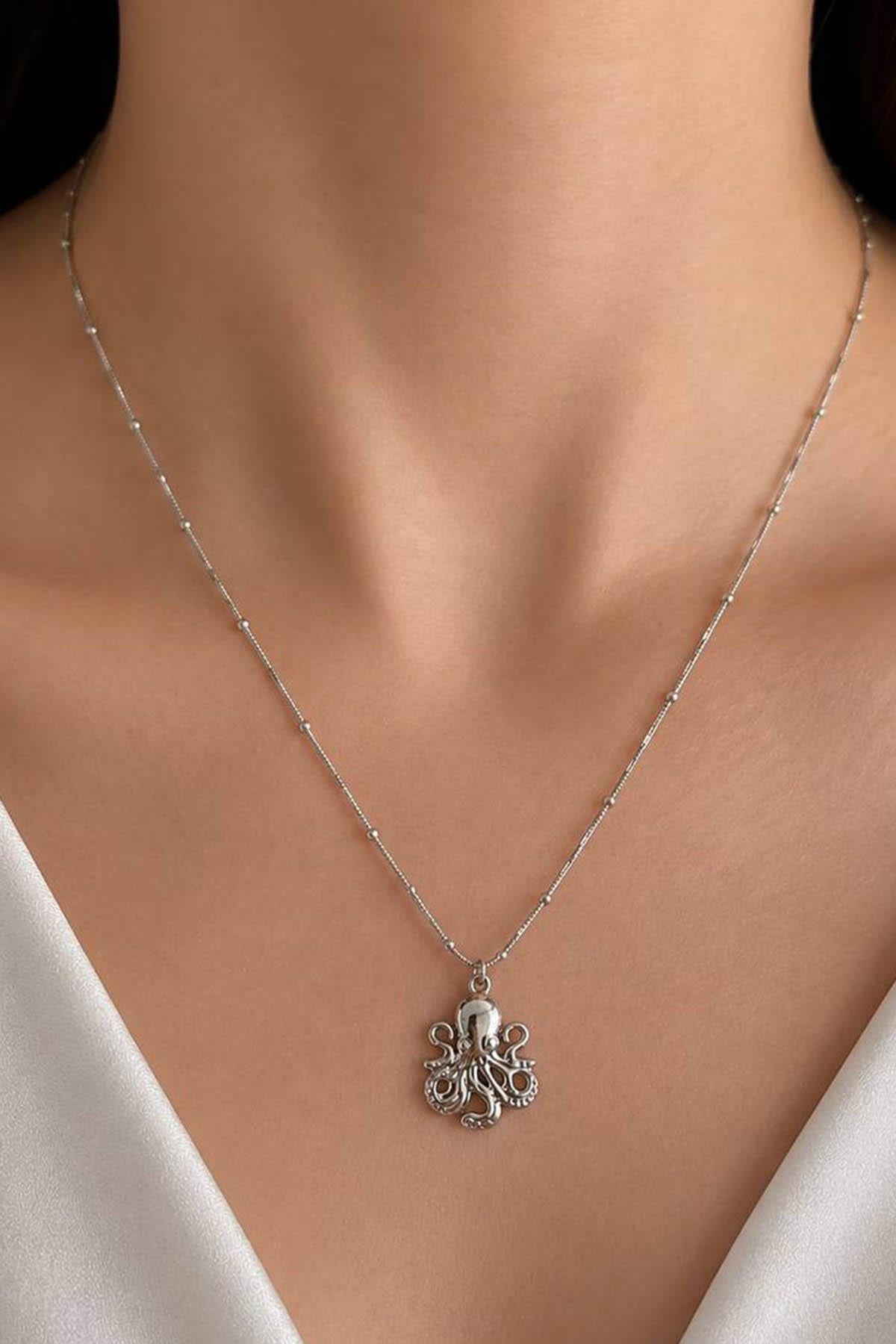 Gümüş Renk Ahtapot Figürlü Çelik Kolye