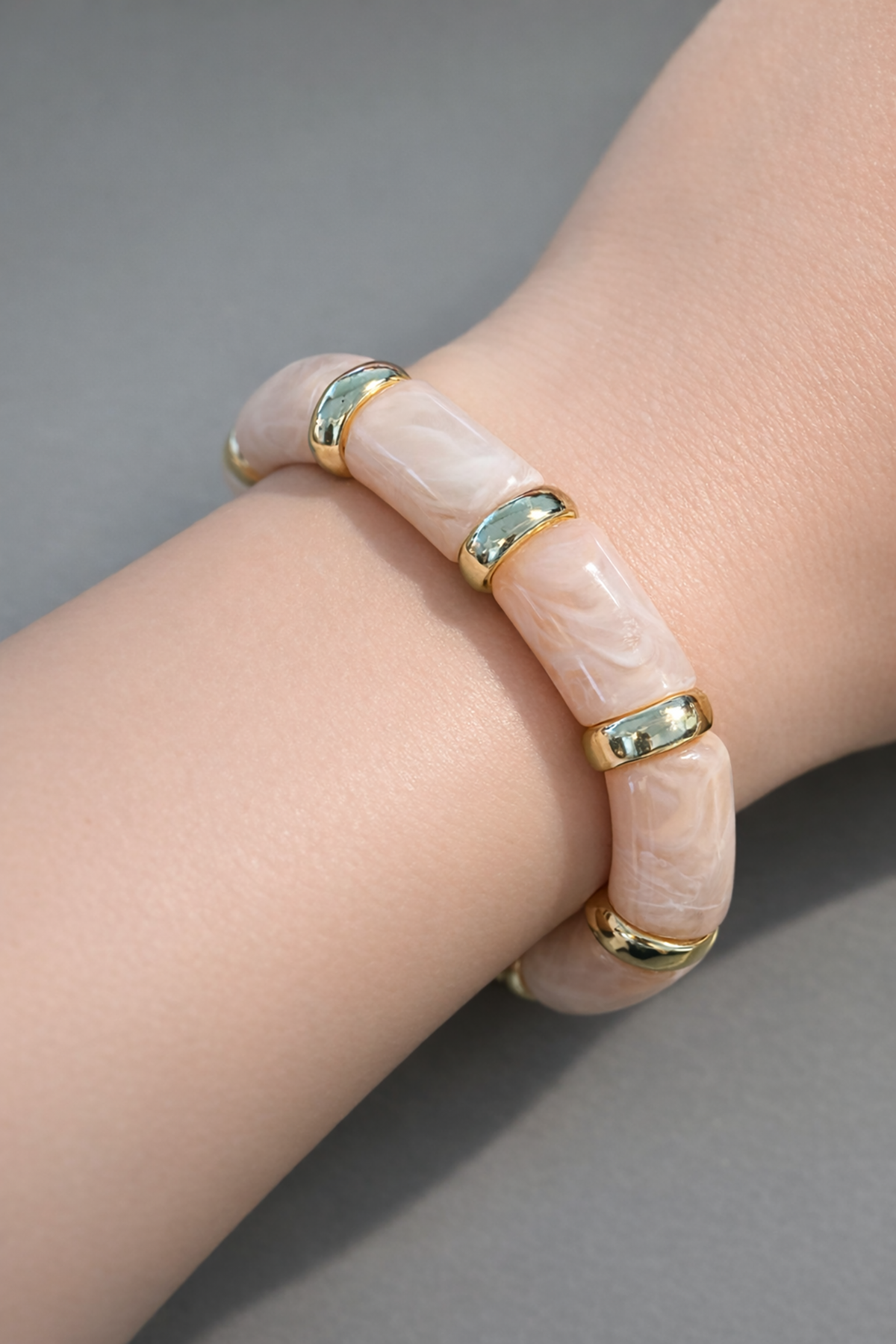 Pembe Renk Boncuklu Bileklik