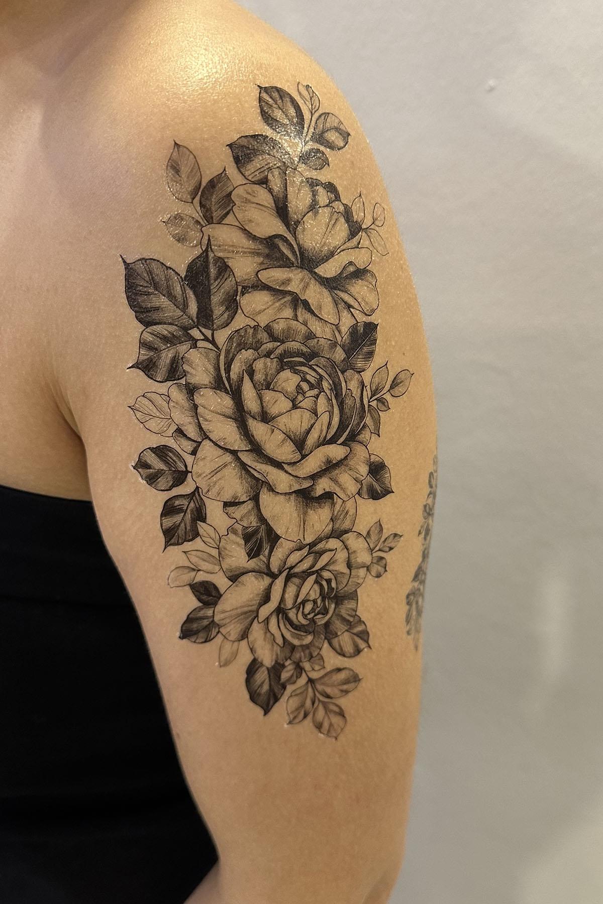 Geçici Gül Figürlü Dövme Tattoo