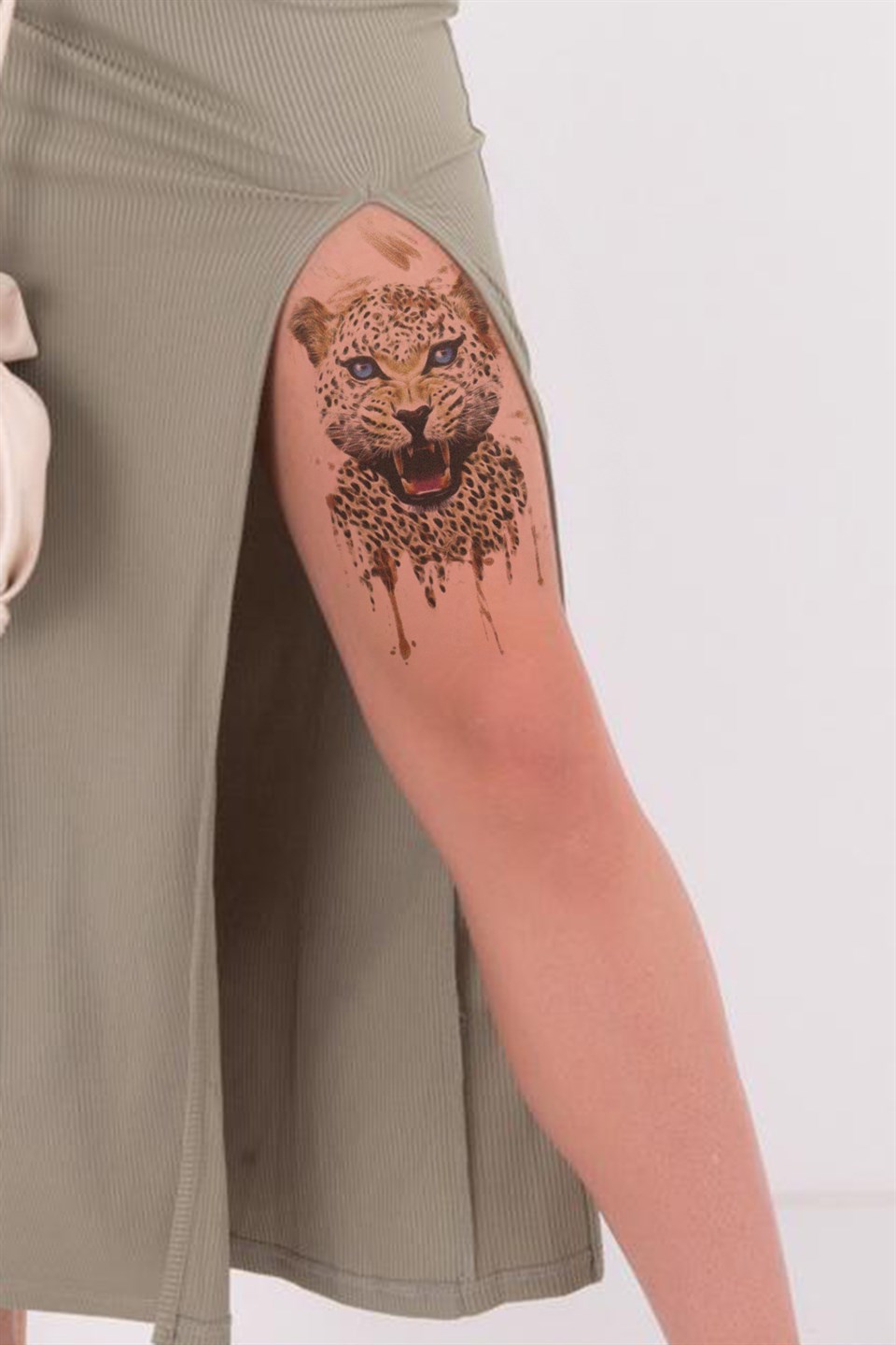 Snow Leopard tattoo by Niki Norberg  Photo 18374