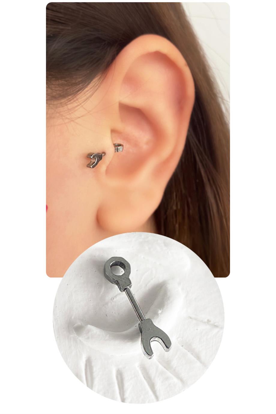 Gümüş Renk Cerrahi Çelik Anahtar Figürlü Tragus/Kıkırdak Küpe/Piercing (Tek)
