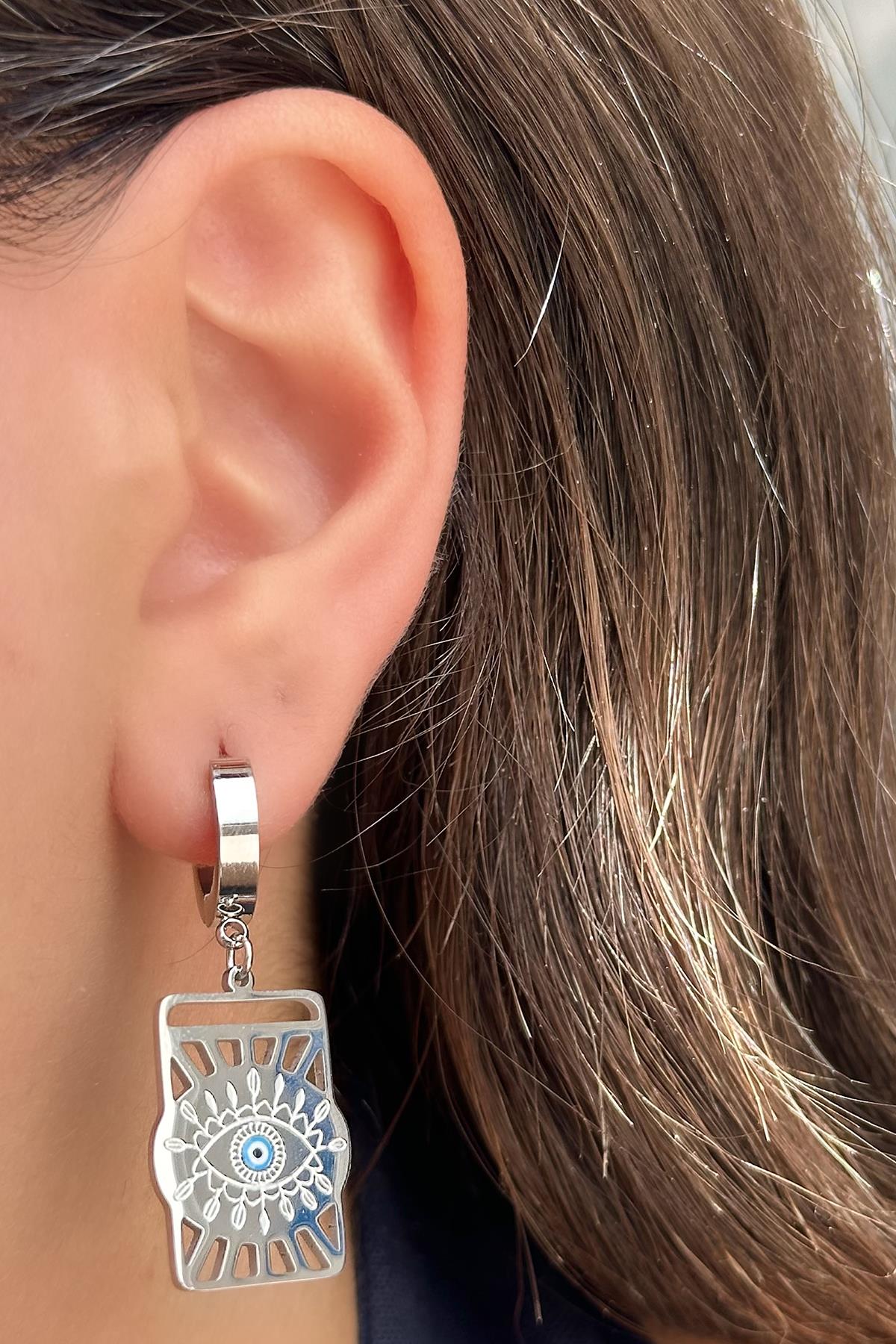 Gümüş Renk Göz Figürlü Çelik Küpe (Çift)