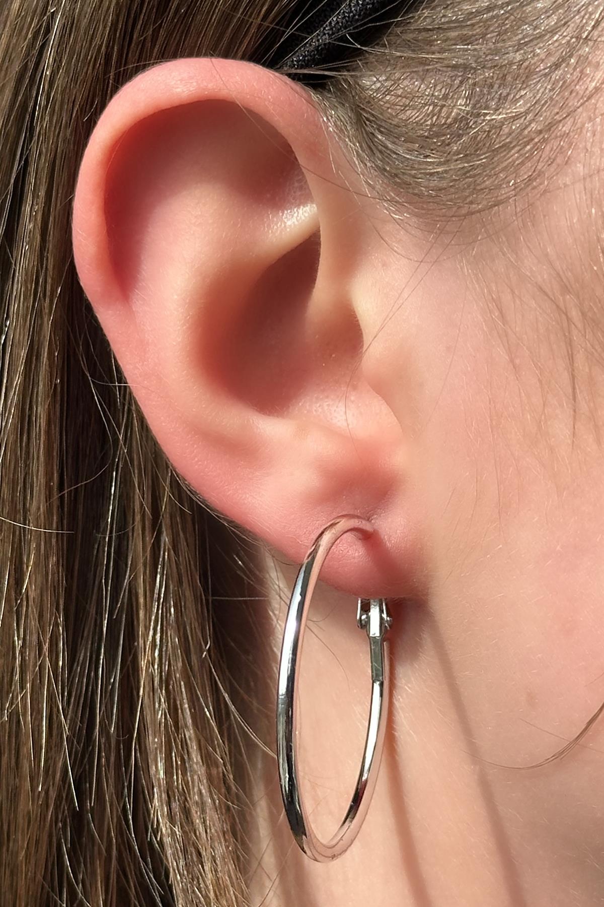 Gümüş Renk Halka Küpe