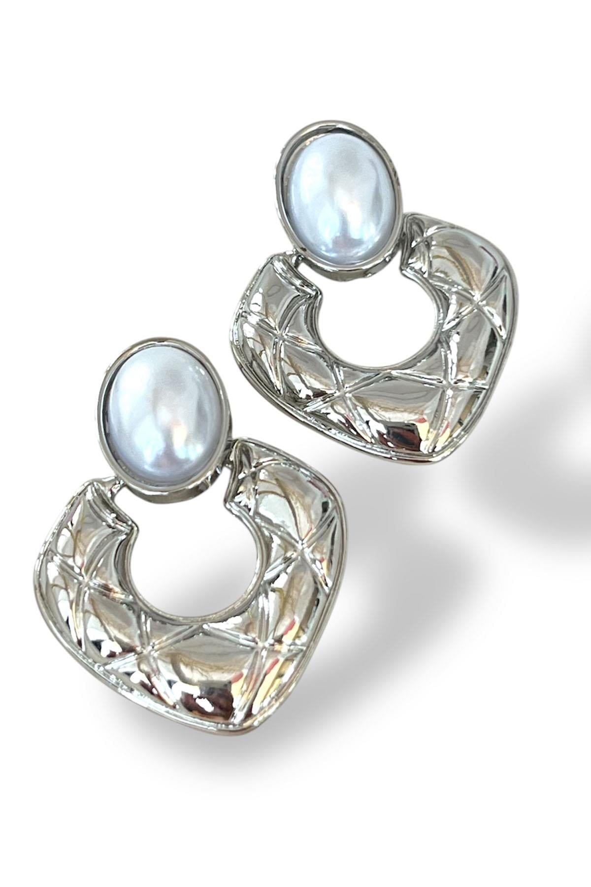 Gümüş Renk İnci Detaylı Küpe (Çift)