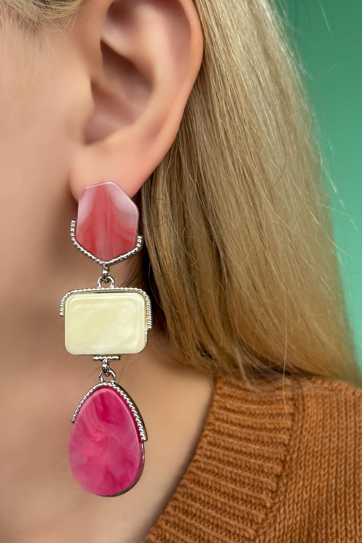 Gümüş Renk Renkli Taş Detaylı Küpe (Çift)