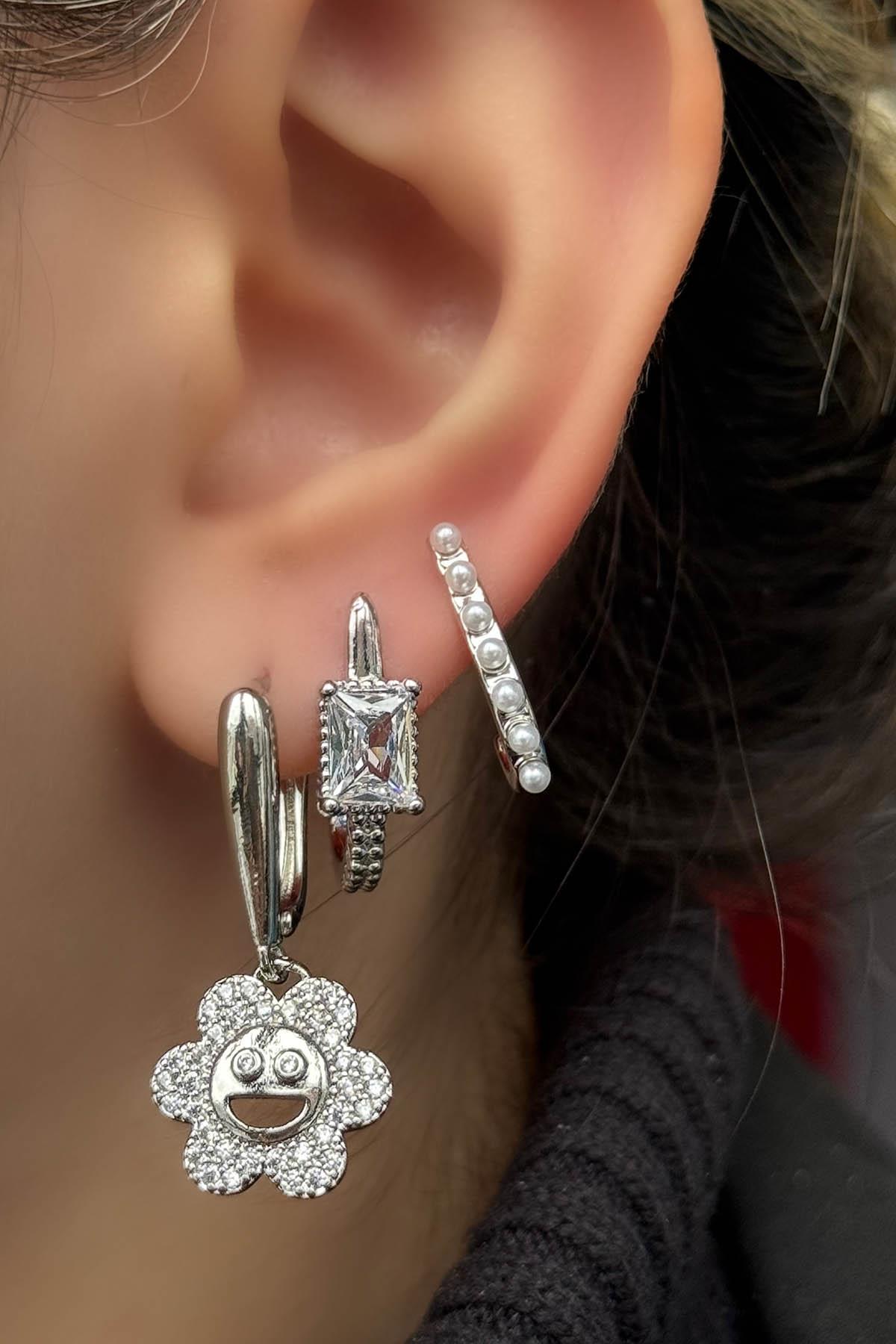 Gümüş Renk Taş Detaylı 3'lü YSX Küpe Set