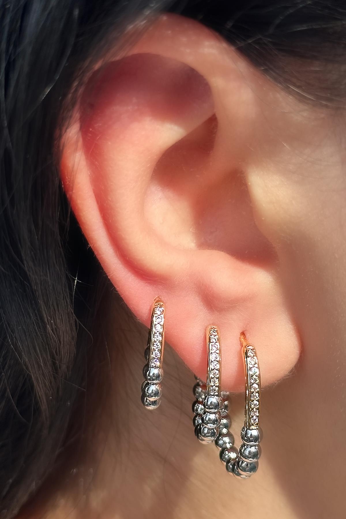 Gümüş Ve Altın Renk Taş Detaylı 3'lü YSX Küpe Set