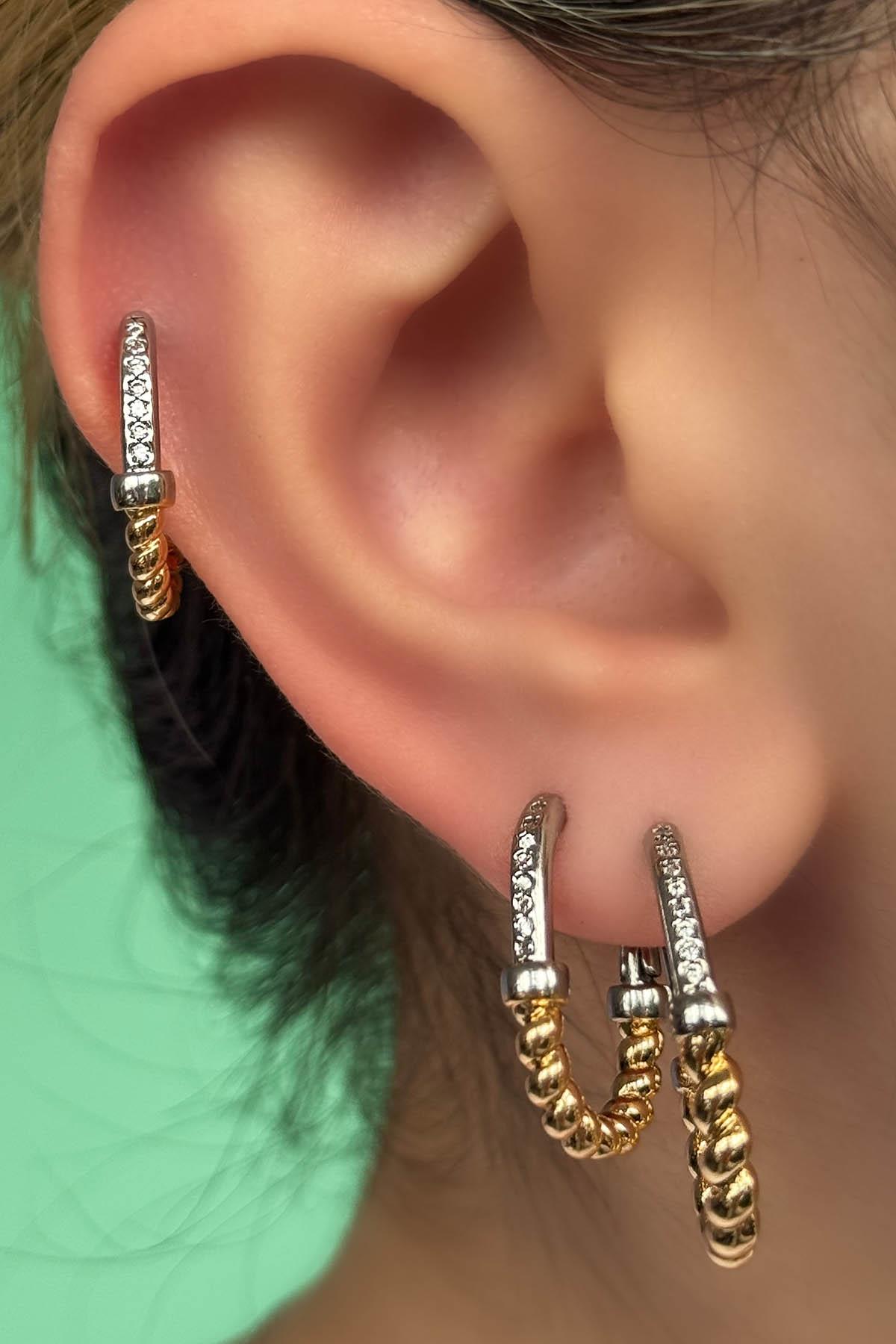 Gümüş Ve Altın Renk Taş Detaylı 3'lü YSX Küpe Set