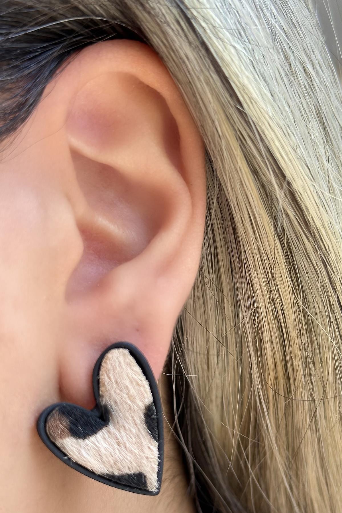 Karışık Renk Kalp Figürlü Leopar Desenli Küpe (Çift)