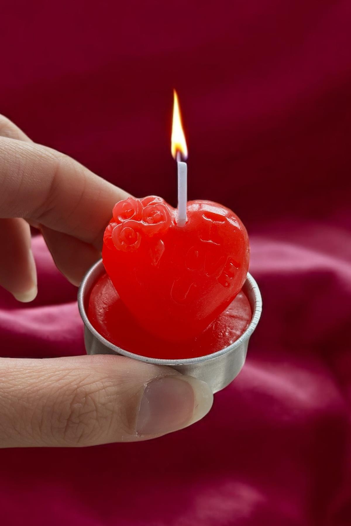 Kırmızı Renk Kalp Figürlü I Love U Yazı Detaylı  Mum