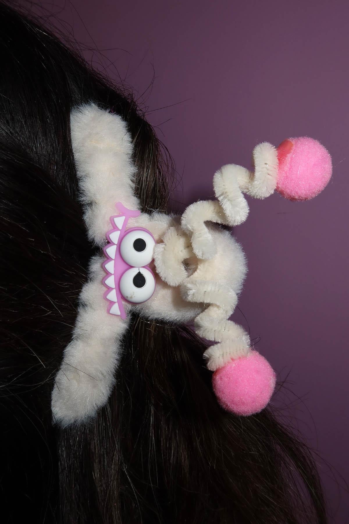 Krem Renk Canavar Figürlü Peluş Mandal Toka