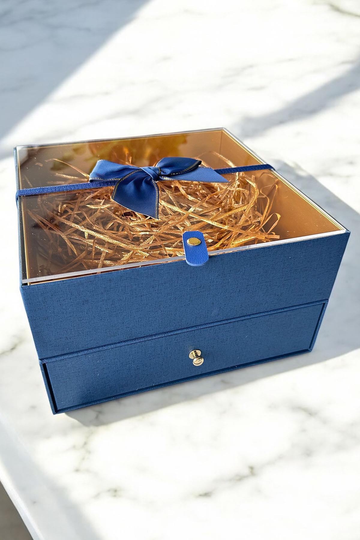 Lacivert Renk Çekmece Detaylı Hediye Kutusu