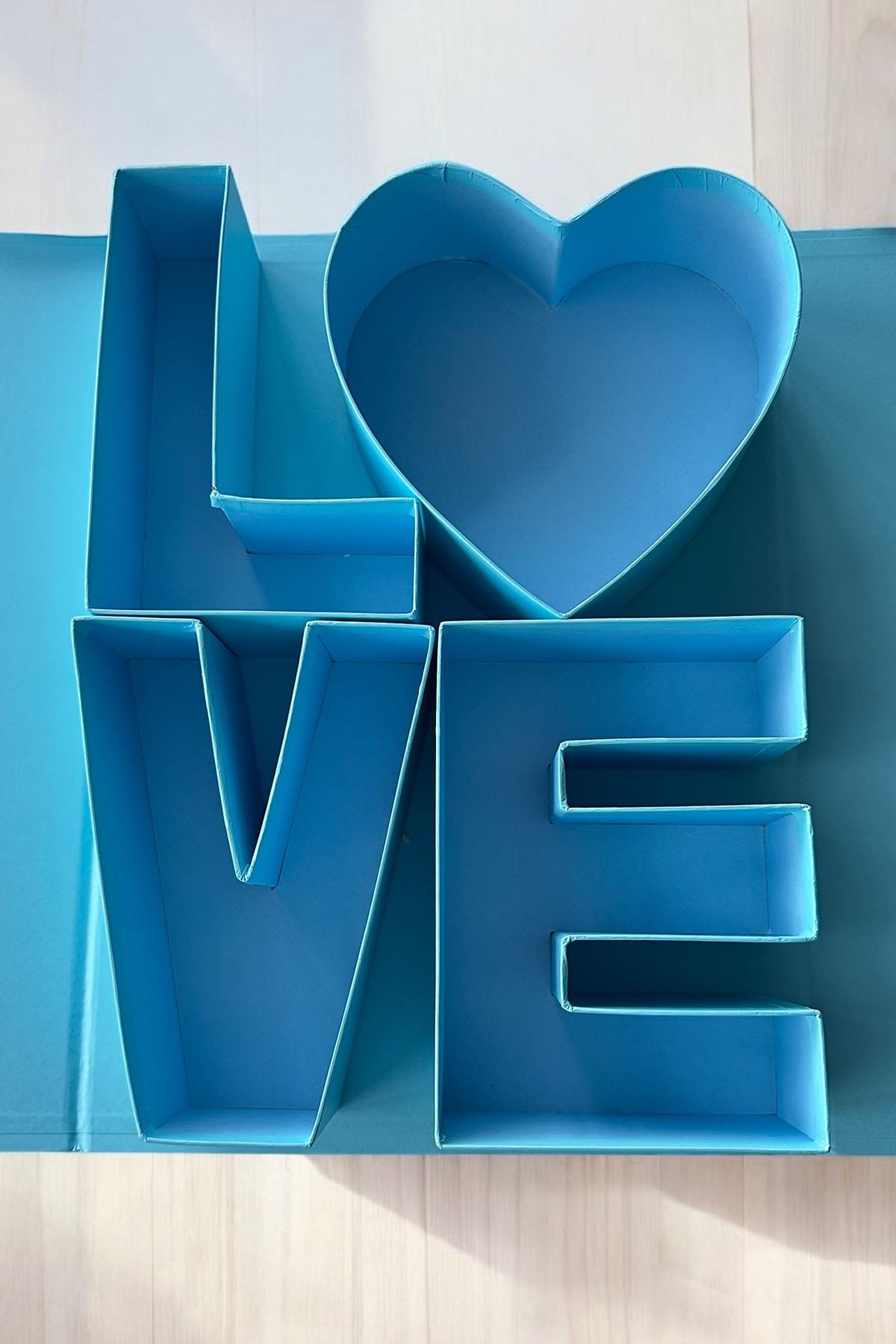 Mavi Renk Love Detaylı Doldurulabilir Hediye Kutusu