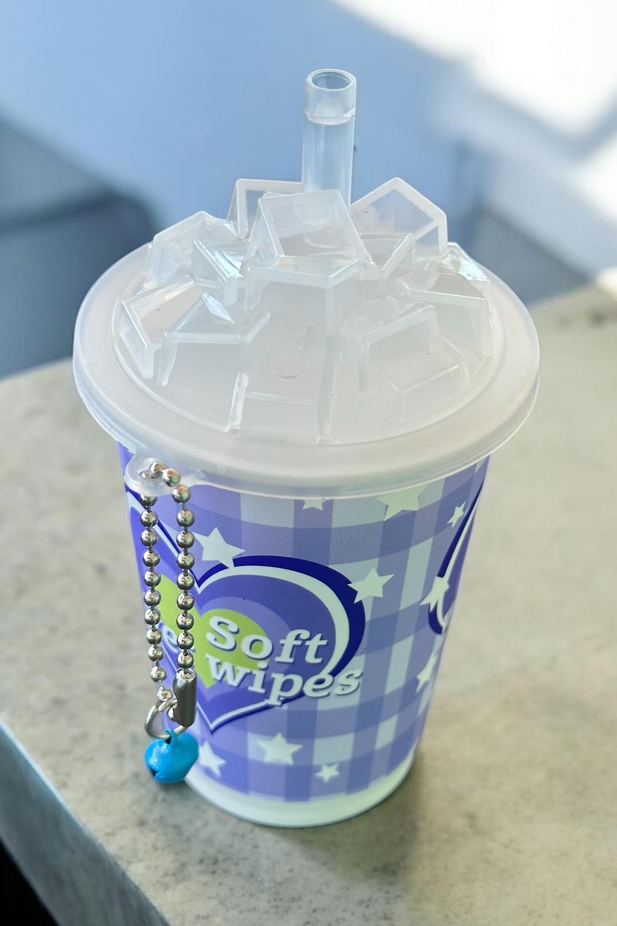 Mor Renk Kalp Figürlü Anahtarlık Detaylı Kutulu Islak Mendil