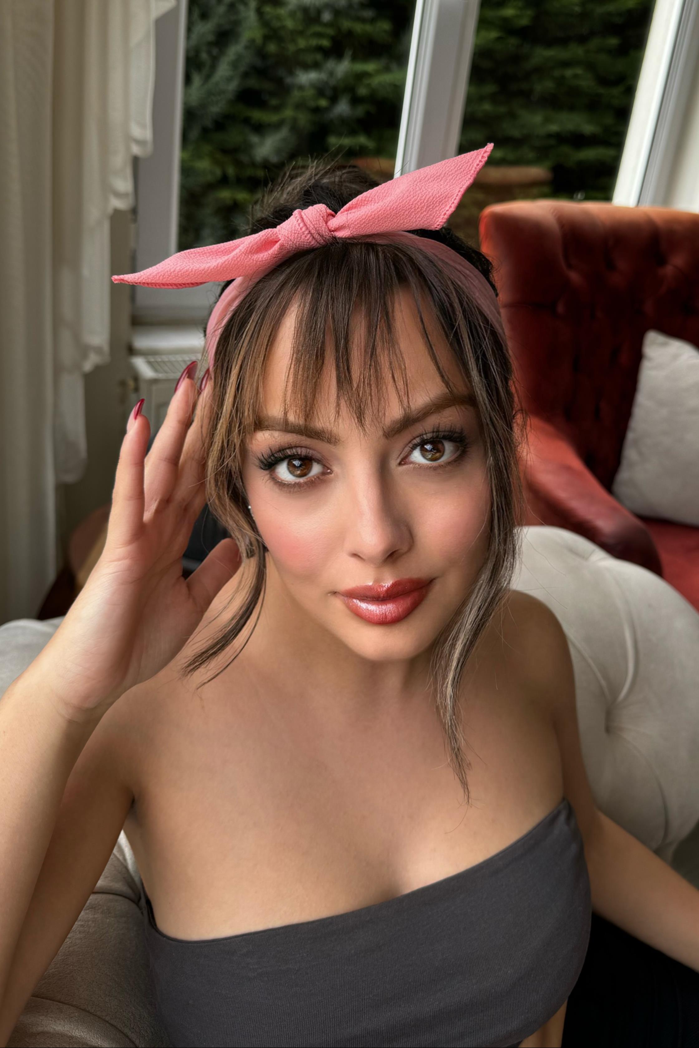 Pembe Renk Fiyonk Figürlü  Bandana
