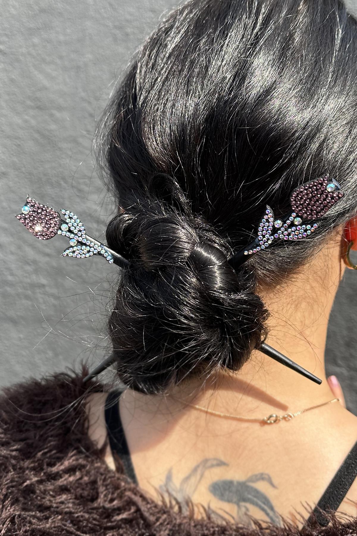 Pembe Renk Lale Figürlü Taş Detaylı İkili Topuz Tokası/ Kalemi