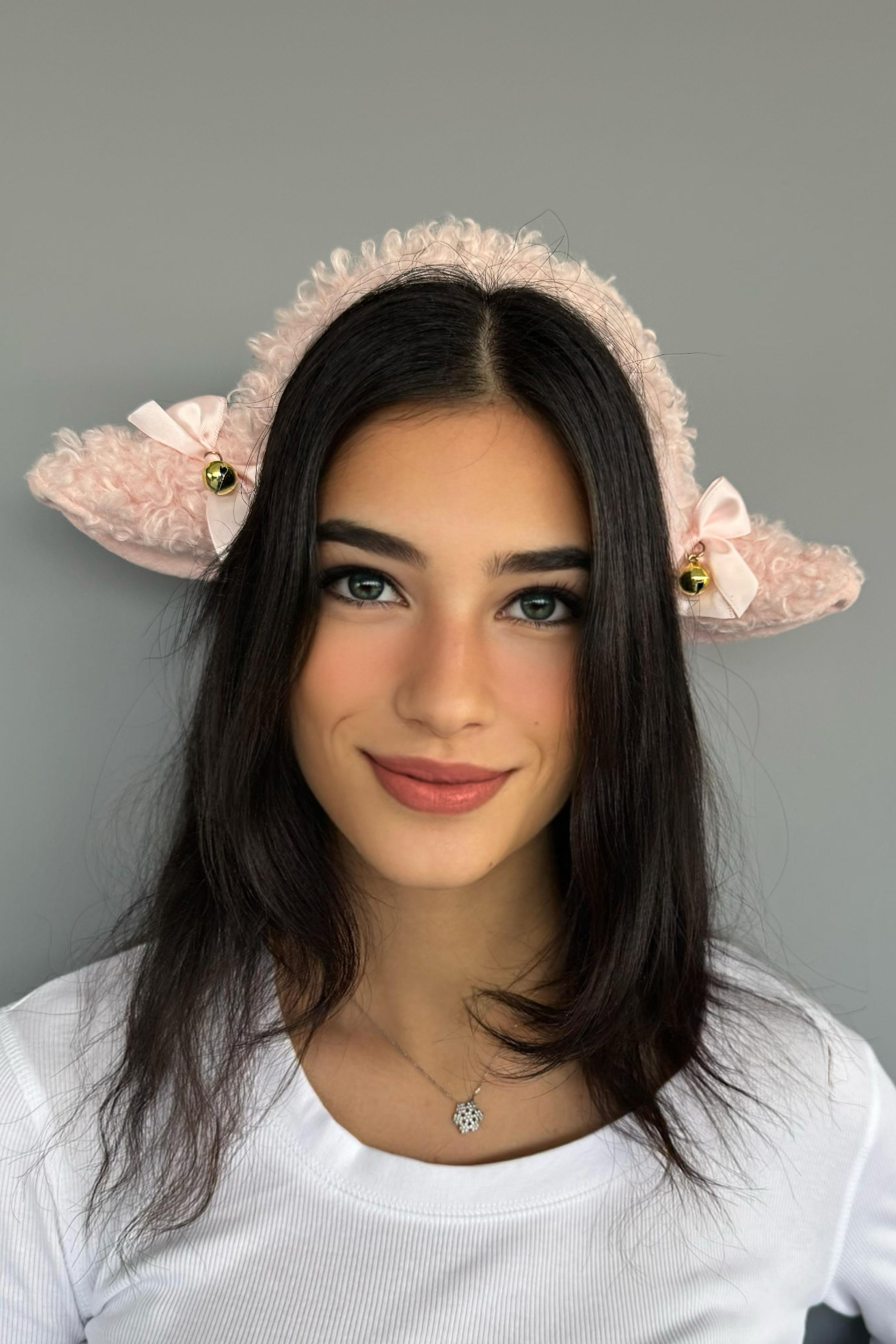 Pembe Renk Peluş Zil Detaylı Kuzu Kulağı Taç 