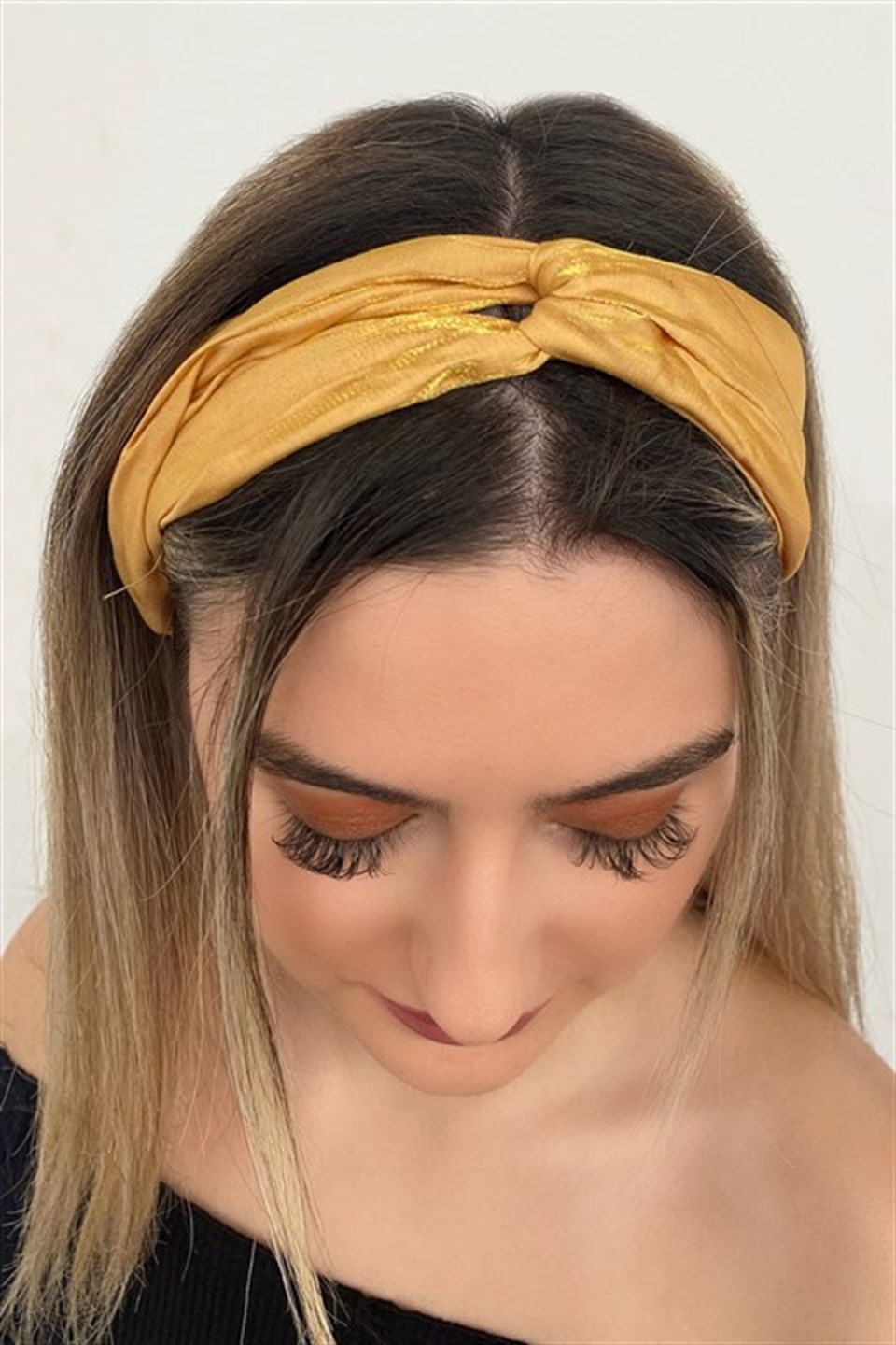 Takistir Jewelry | Yellow color shiny hair band