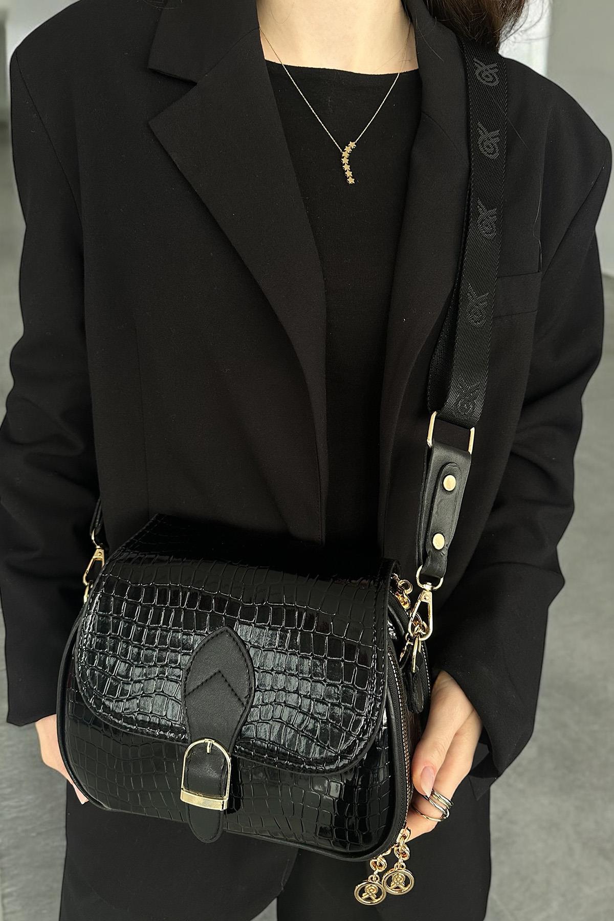 Siyah Renk Kadın Deri Çanta