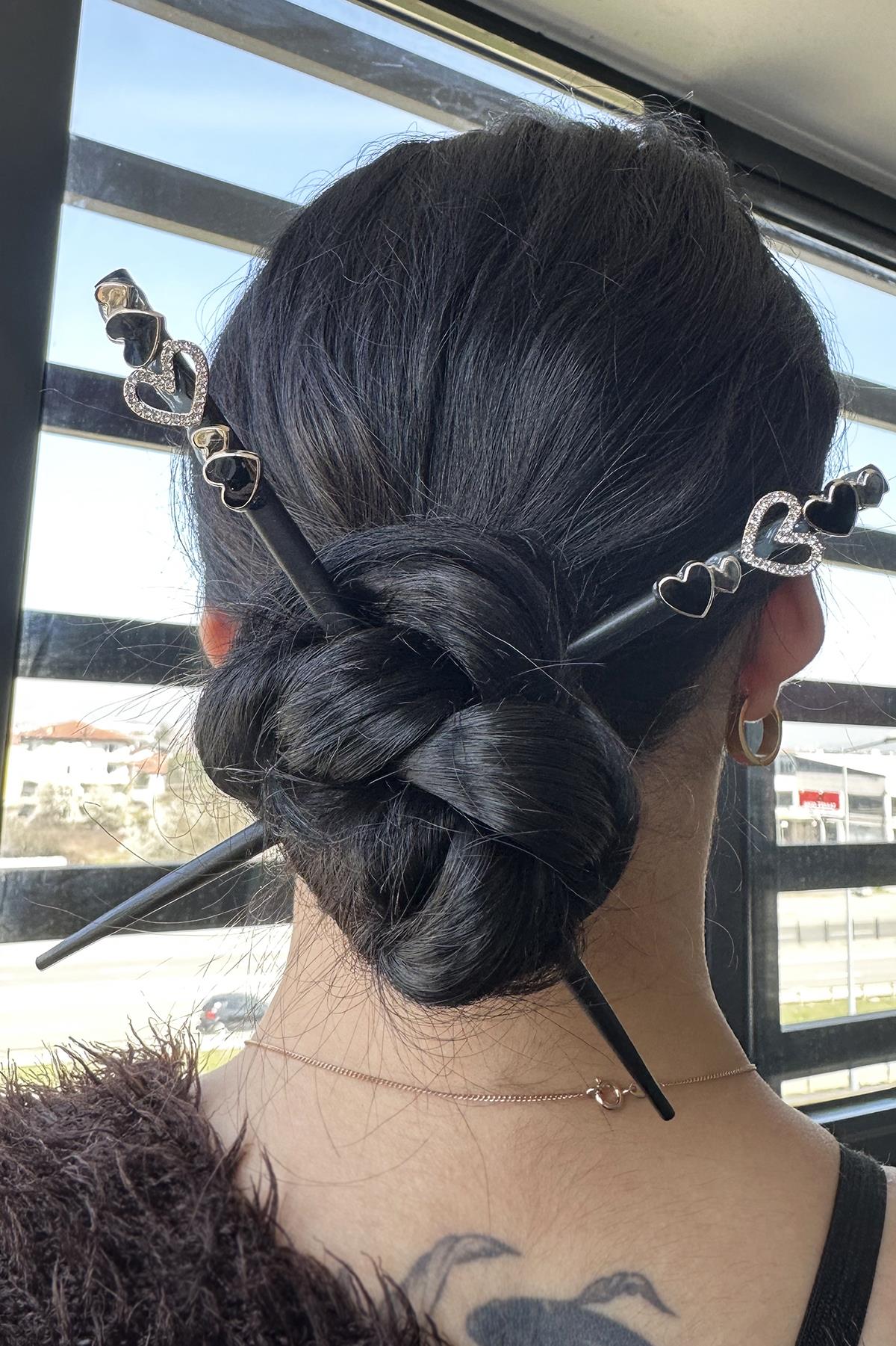 Siyah Renk Kalp Figürlü İkili Topuz Tokası/ Kalemi