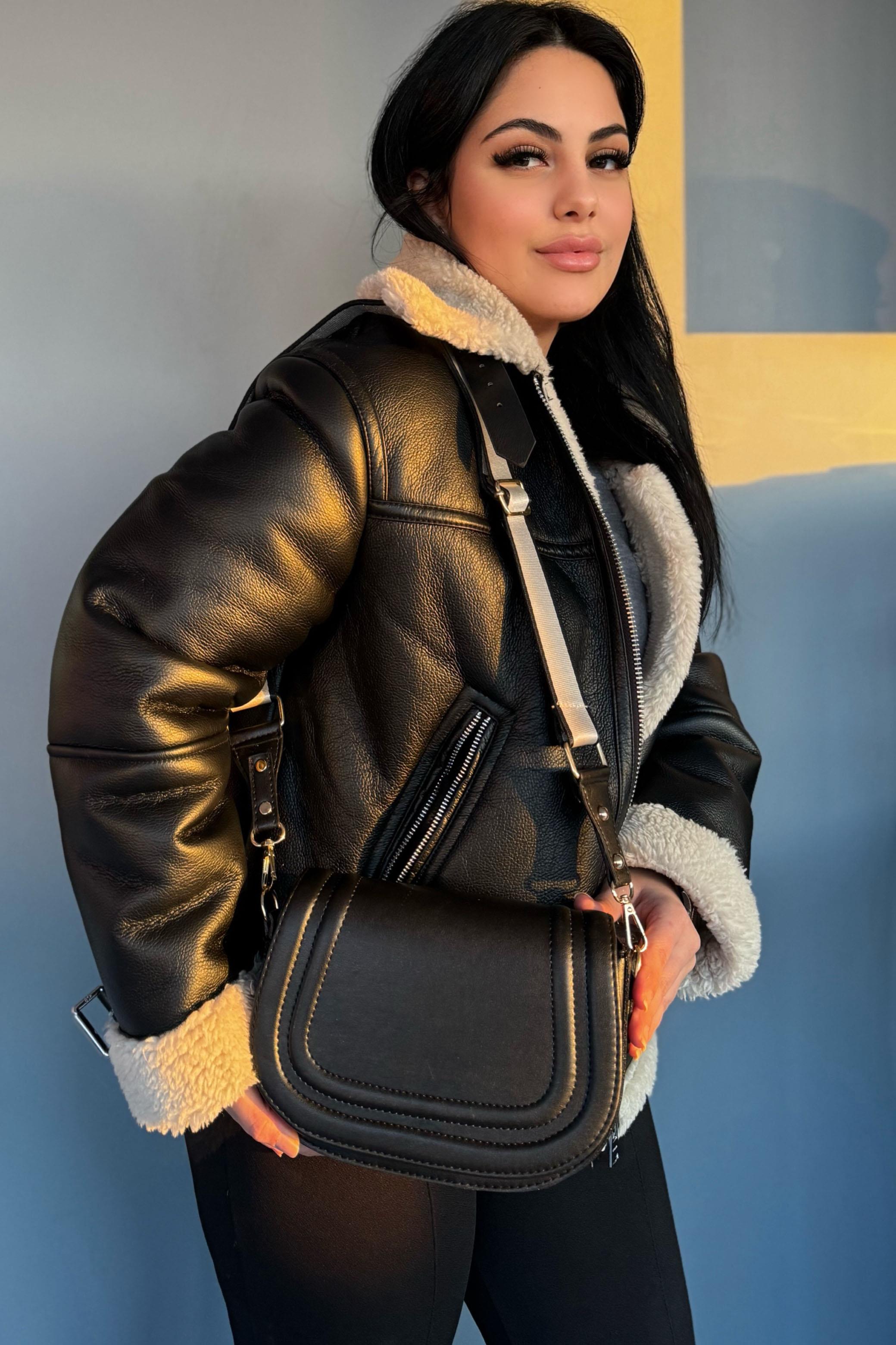 Takıştır Bijuteri Online | Siyah Renk Kapaklı Kanvas Askılı Zara Muadil  Kadın Çanta