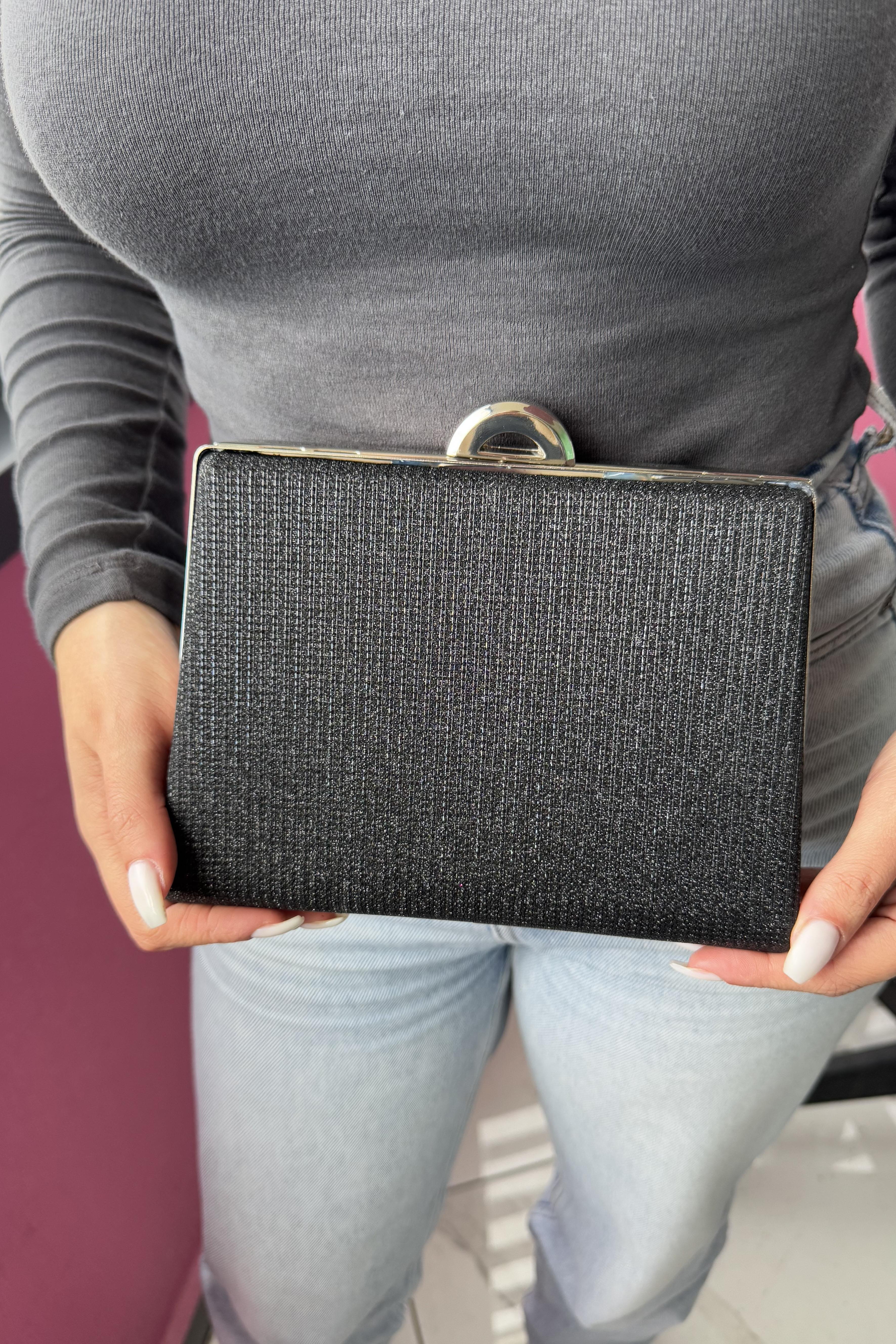 Siyah Renk Simli Abiye Çanta