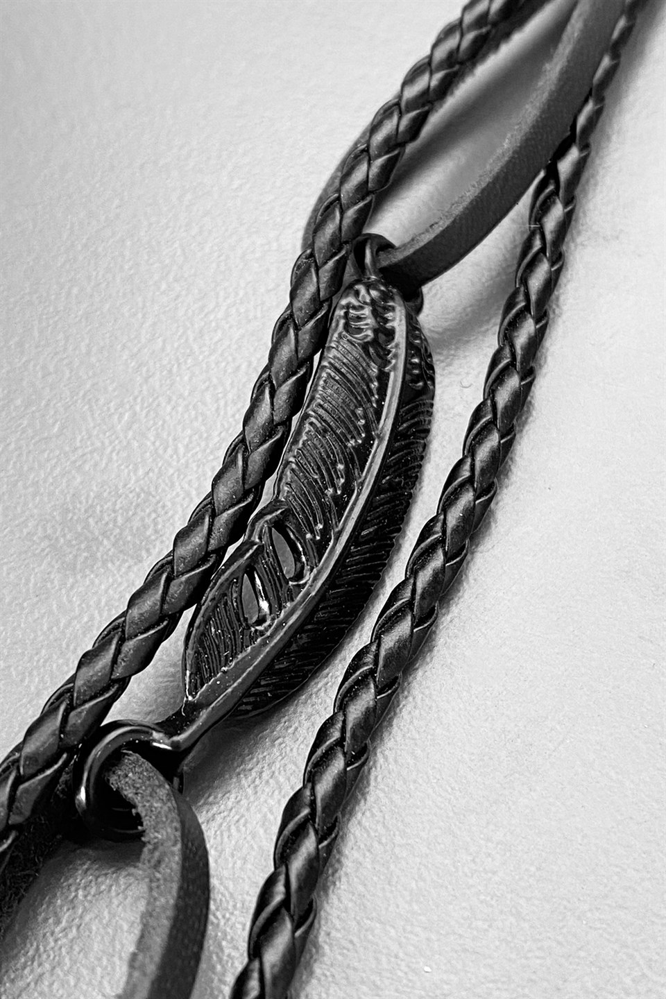 Takistir Jewelry | Feather-themed male leather bracelet